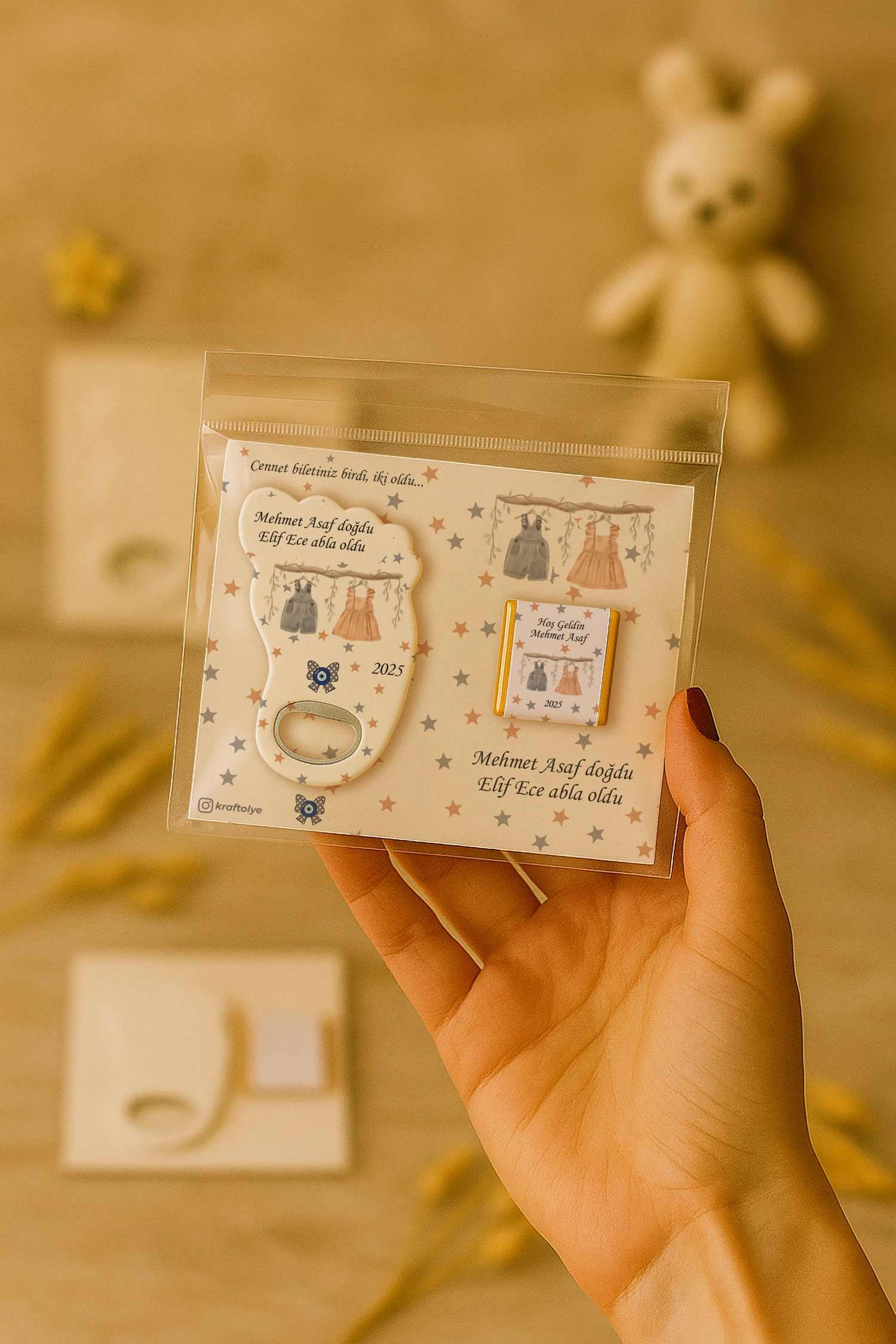 Abla Erkek Kardeş Temalı Çikolatalı Ayak İzi Açacak Magnet