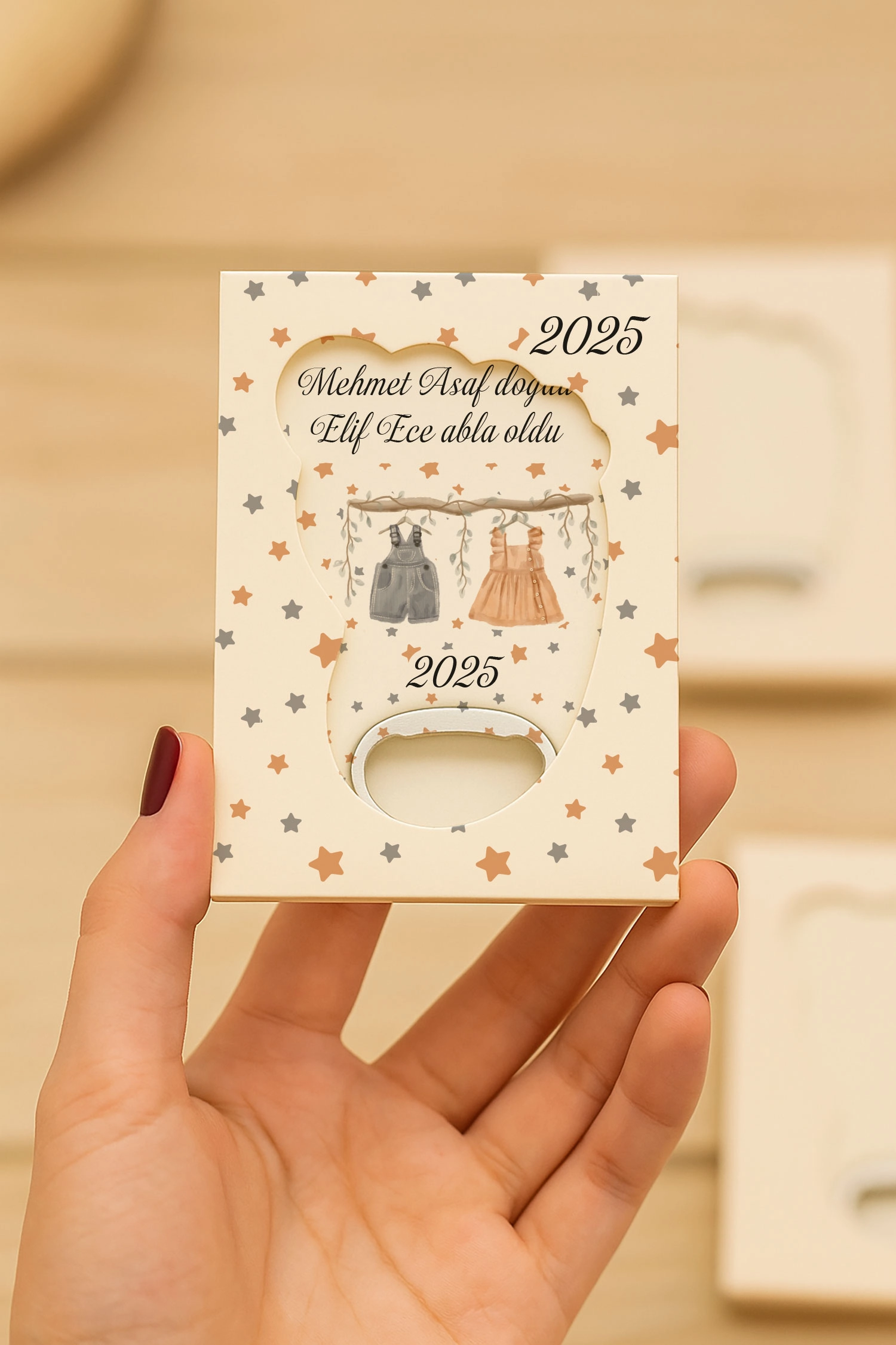 Abla Erkek Kardeş Temalı Kutulu Ayak İzi Açacak Magnet