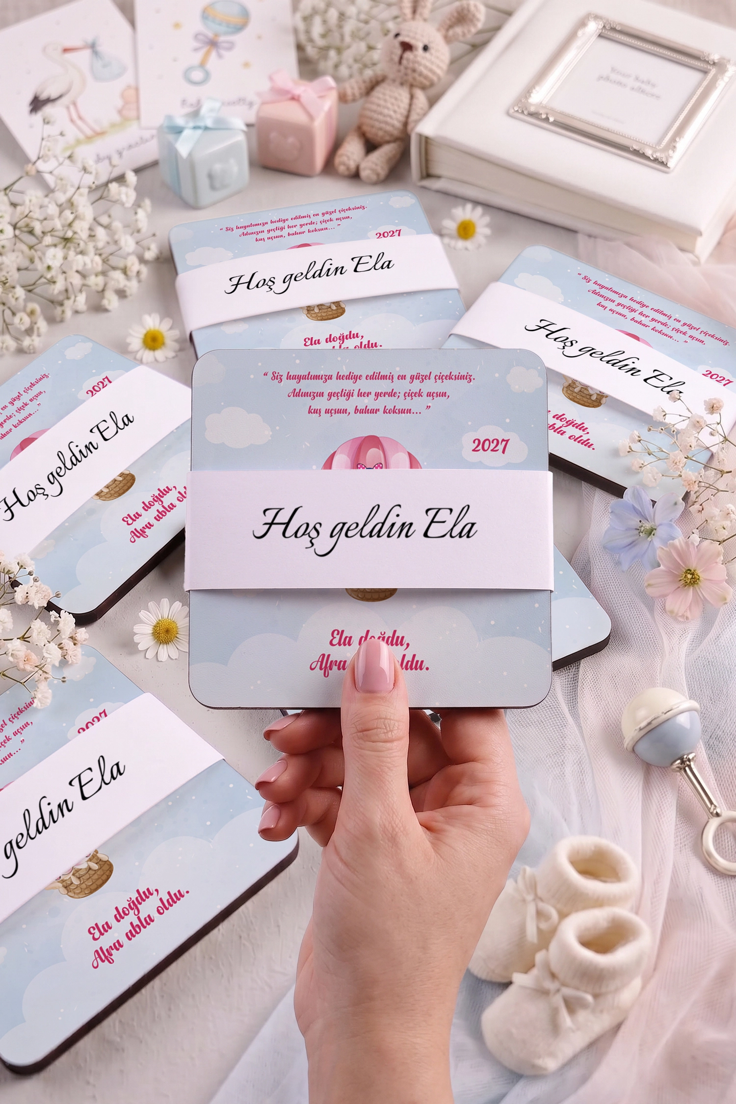 Abla Kız Kardeş Temalı Ahşap Bardak Altlığı