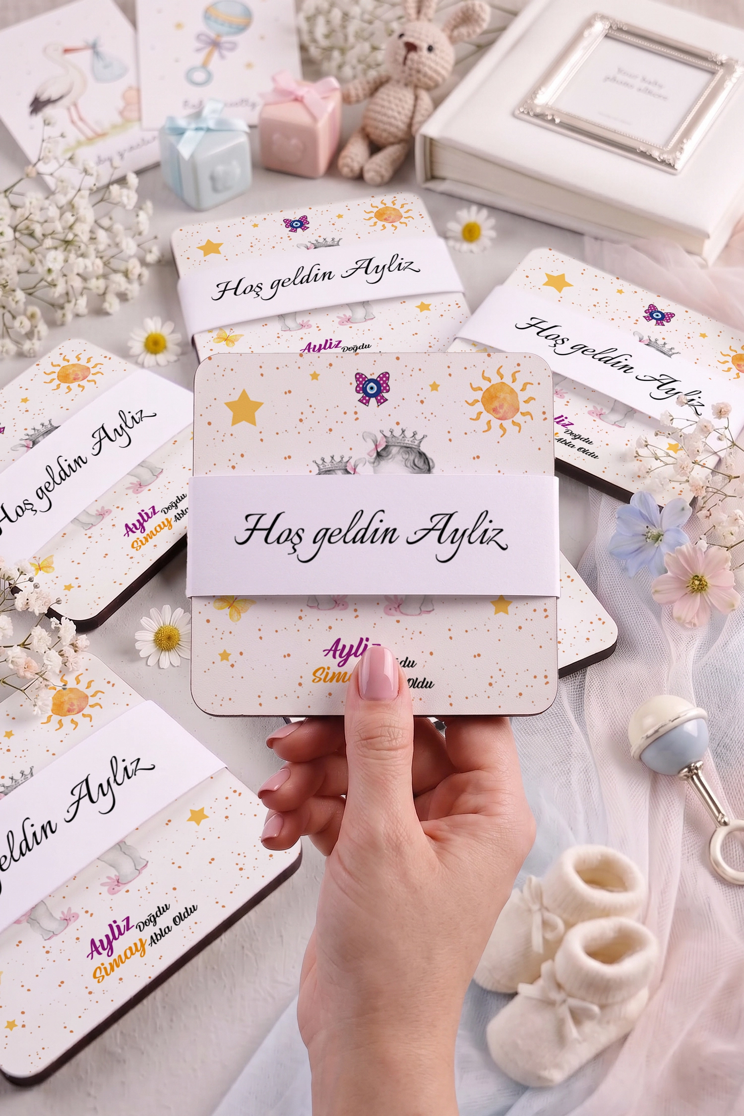 Abla Kız Kardeş Temalı Ahşap Bardak Altlığı
