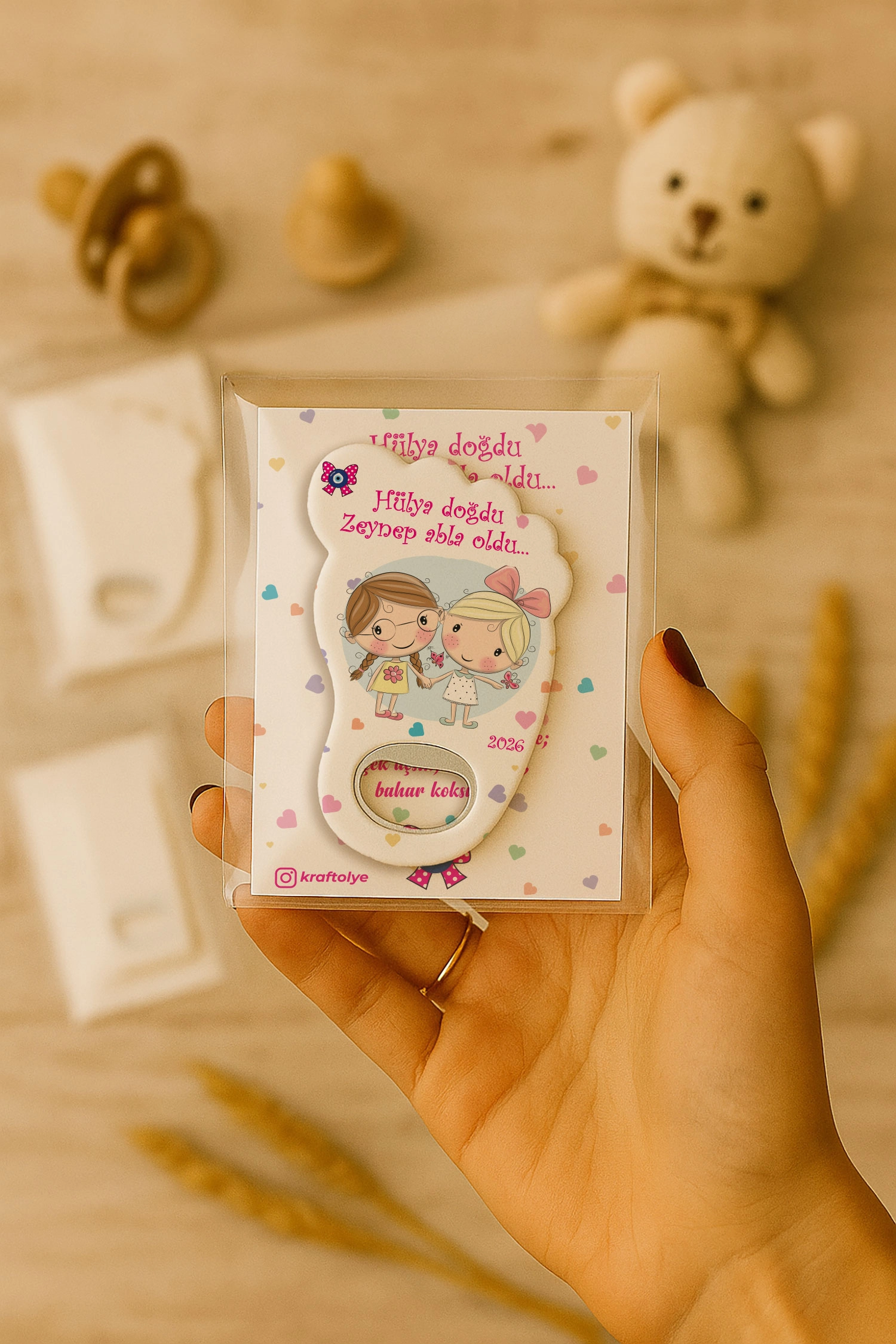 Abla Kız Kardeş Temalı Kartlı Ayak İzi Açacak Magnet