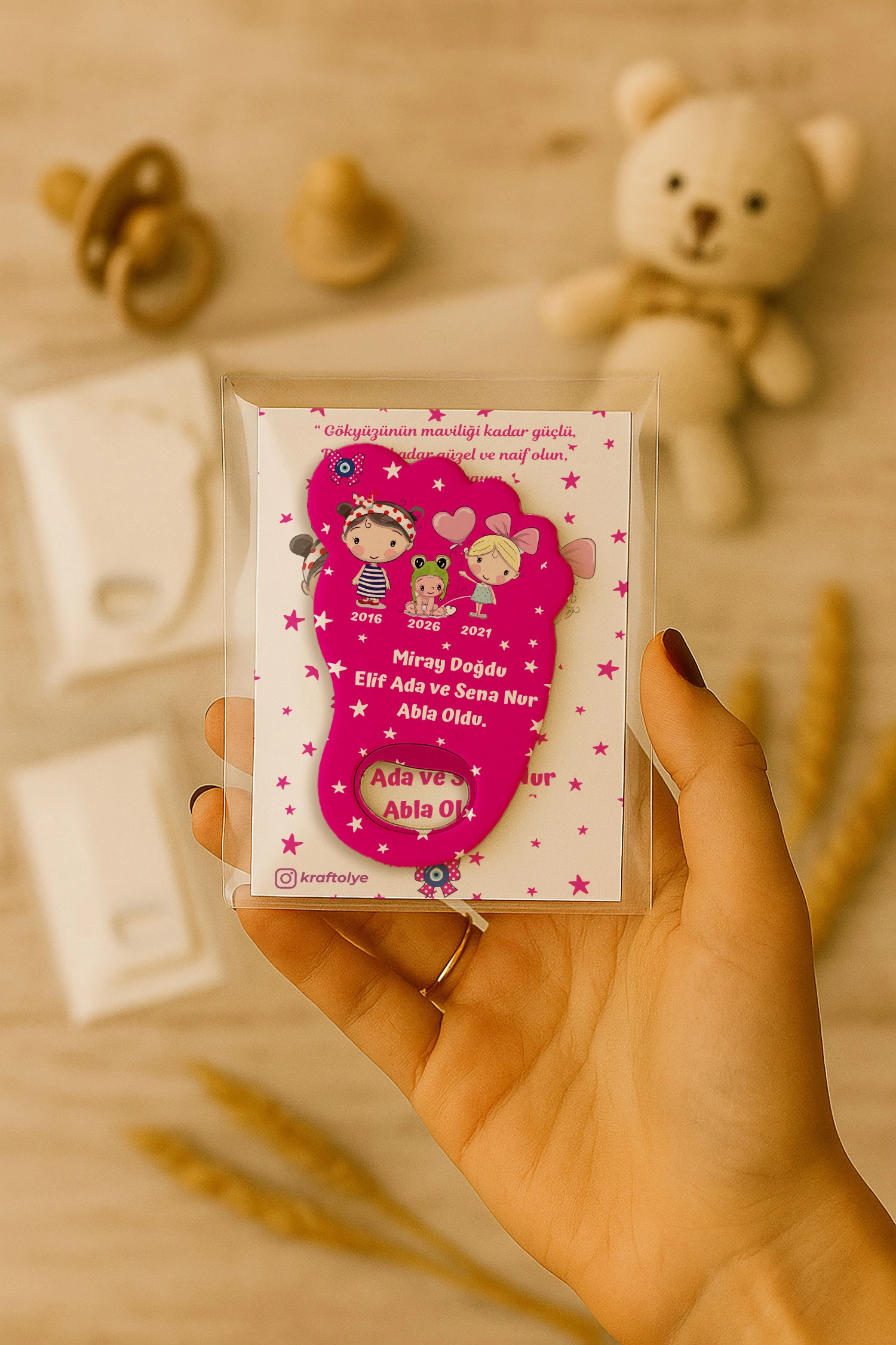 Abla Kız Kardeş Temalı Kartlı Ayak İzi Açacak Magnet