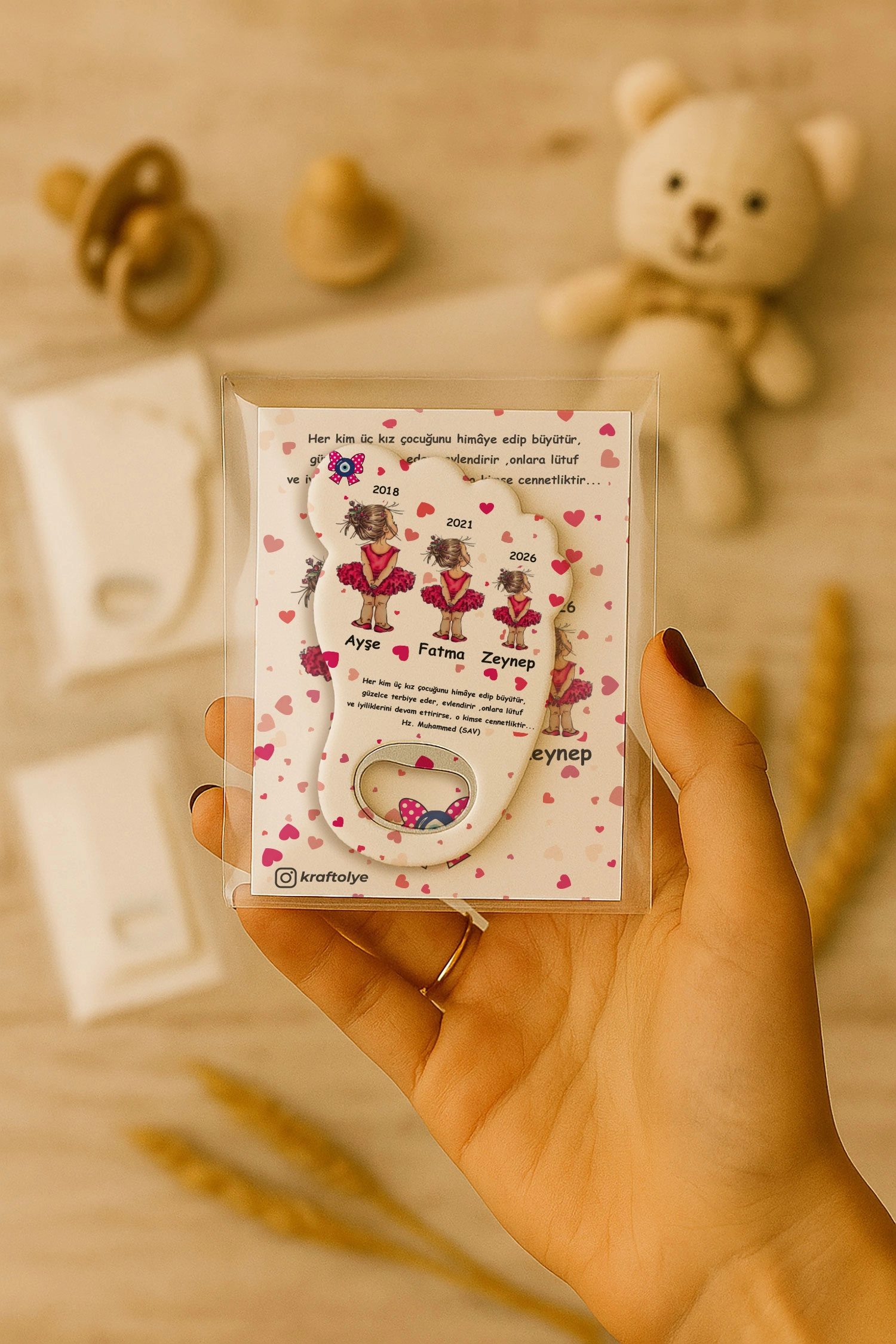 Abla Kız Kardeş Temalı Kartlı Ayak İzi Açacak Magnet