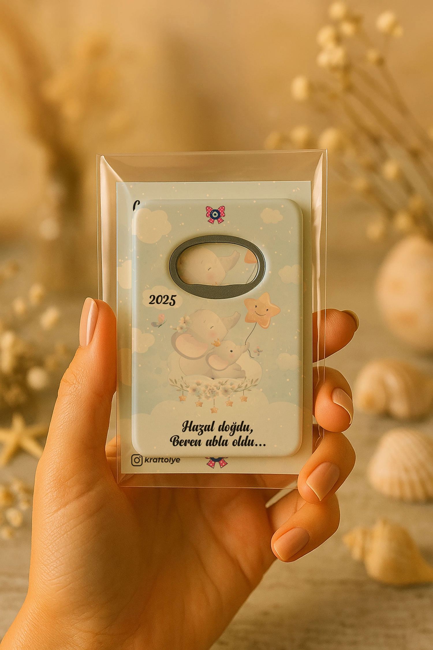 Abla Kız Kardeş Temalı Kartlı Dikdörtgen Açacak Magnet