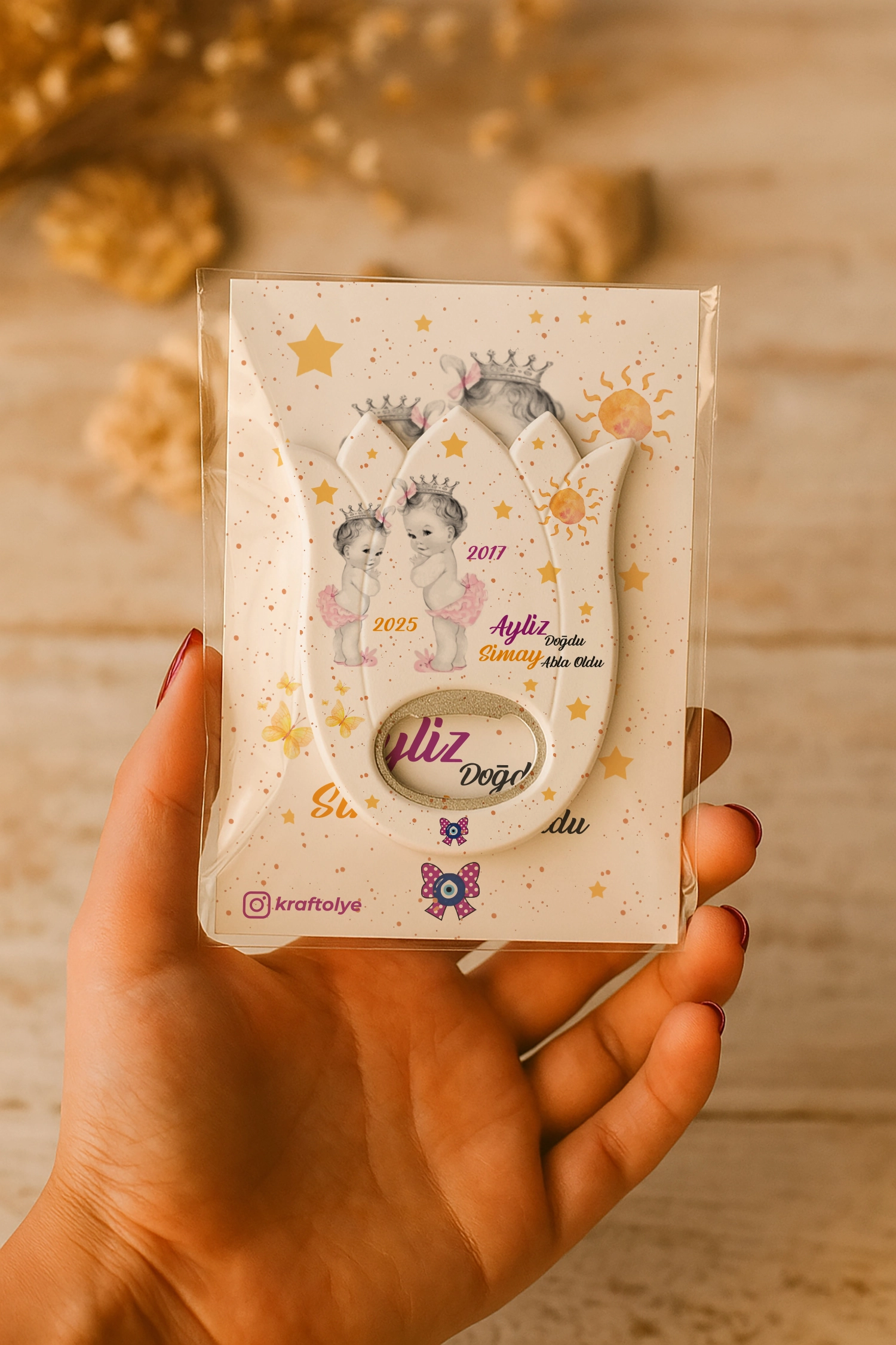 Abla Kız Kardeş Temalı Kartlı Lale Açacak Magnet
