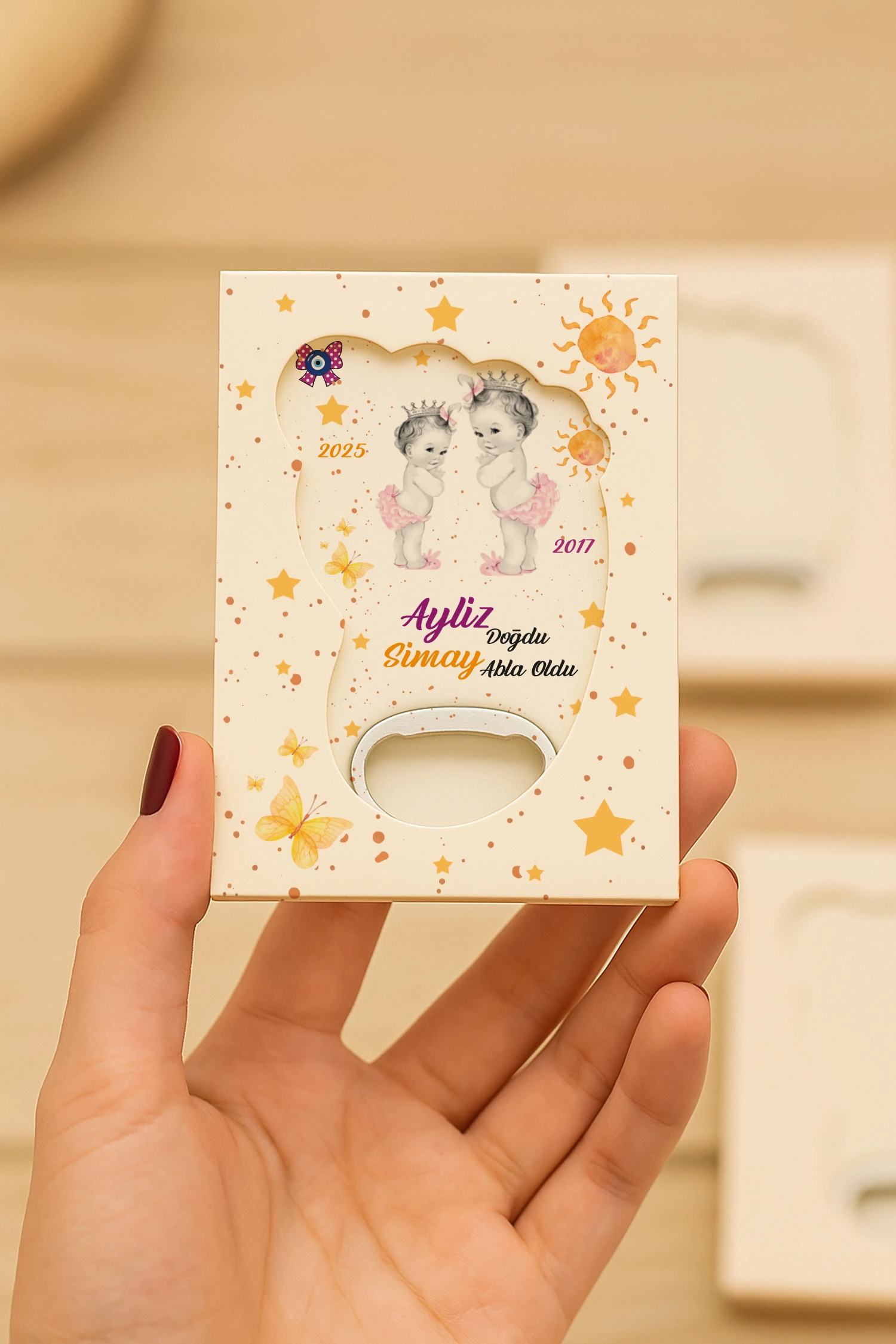 Abla Kız Kardeş Temalı Mühürlü Kutulu Ayak İzi Açacak Magnet