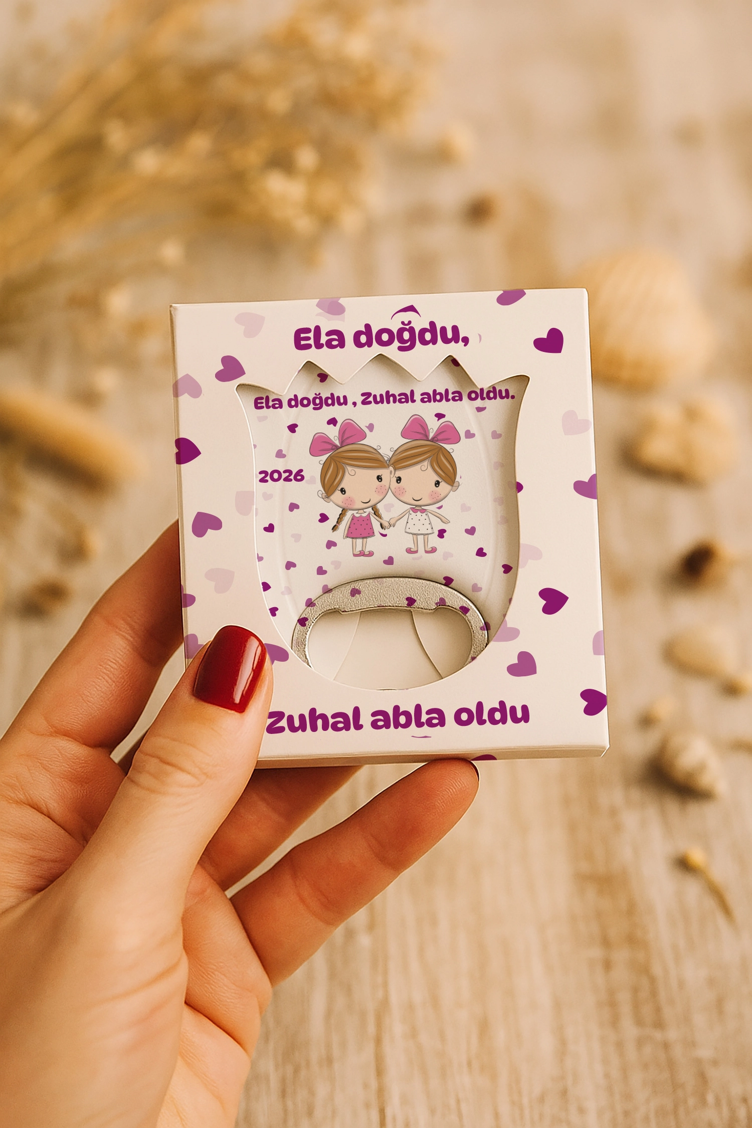 Abla Kız Kardeş Temalı Mühürlü Lale Açacak Magnet