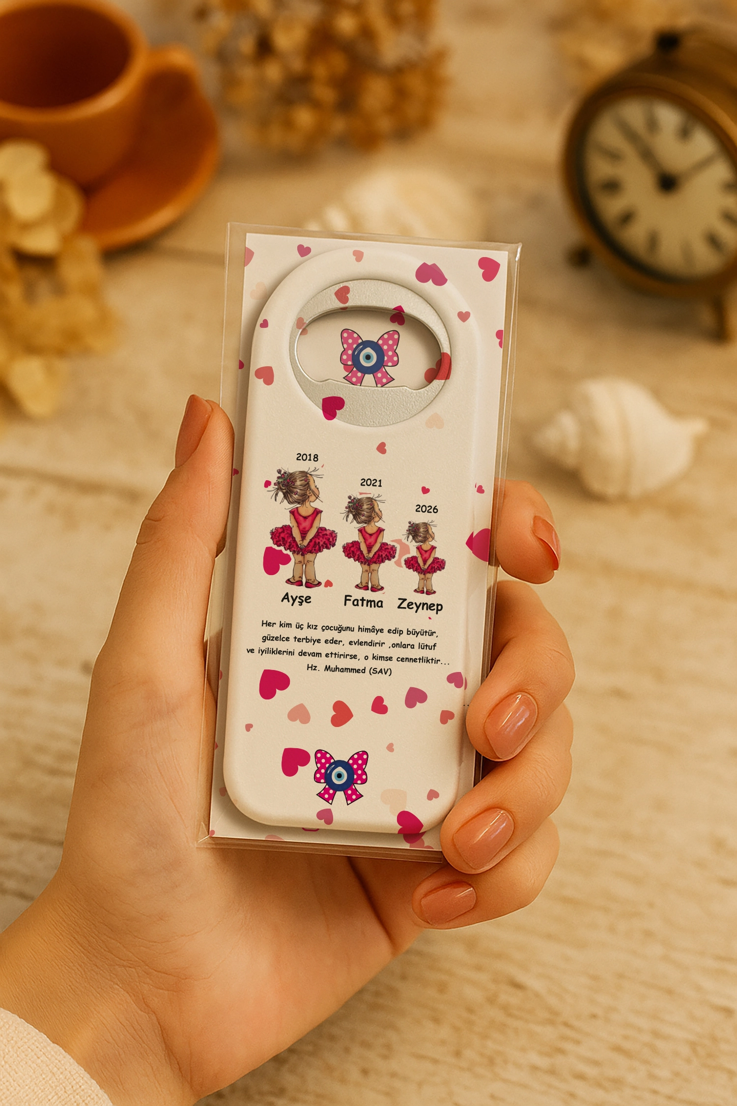 Abla Kız Kardeş Temalı Kartlı Uzun Açacak Magnet