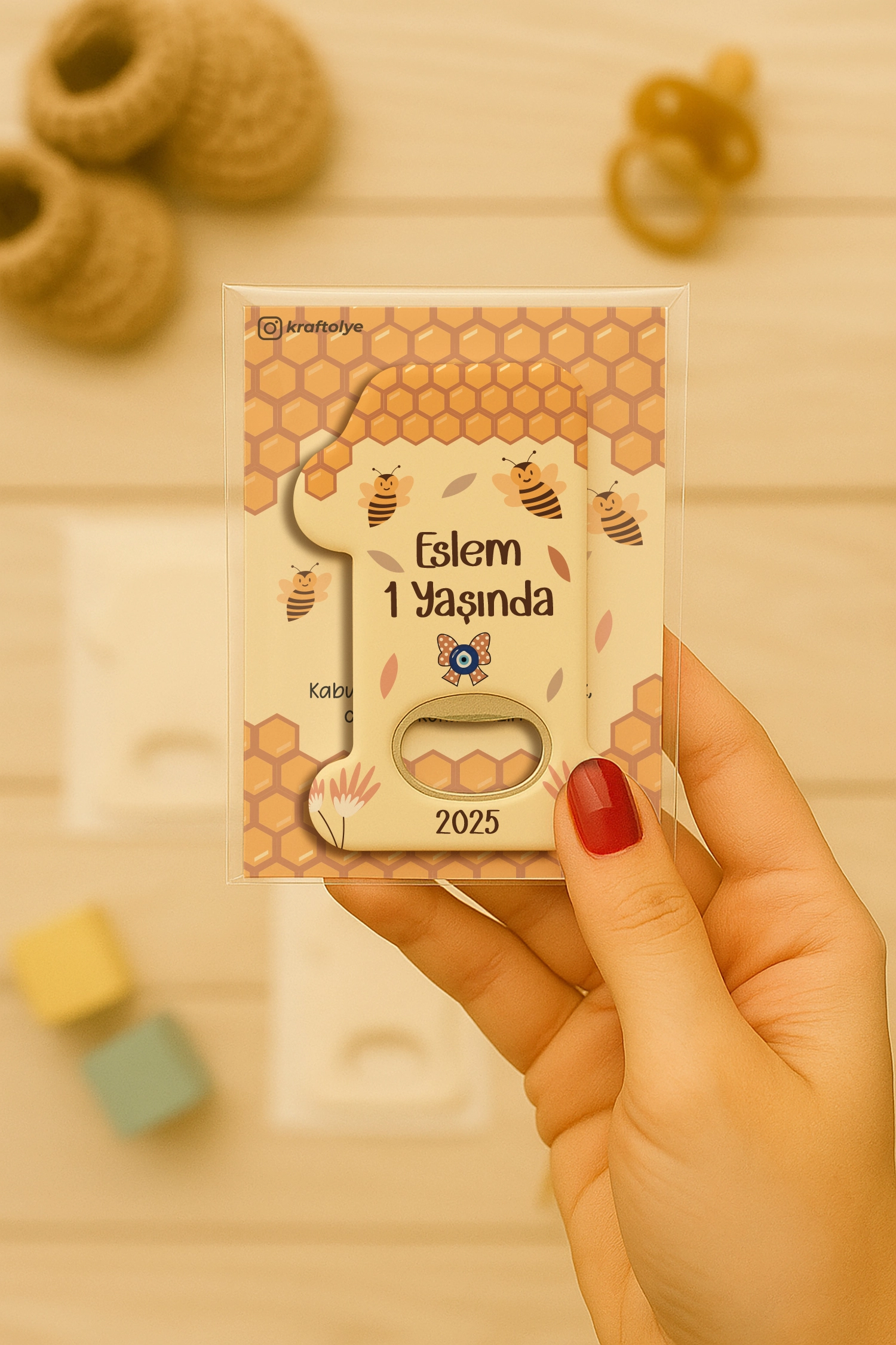 Arı Temalı Kartlı 1 Yaş Açacak Magnet