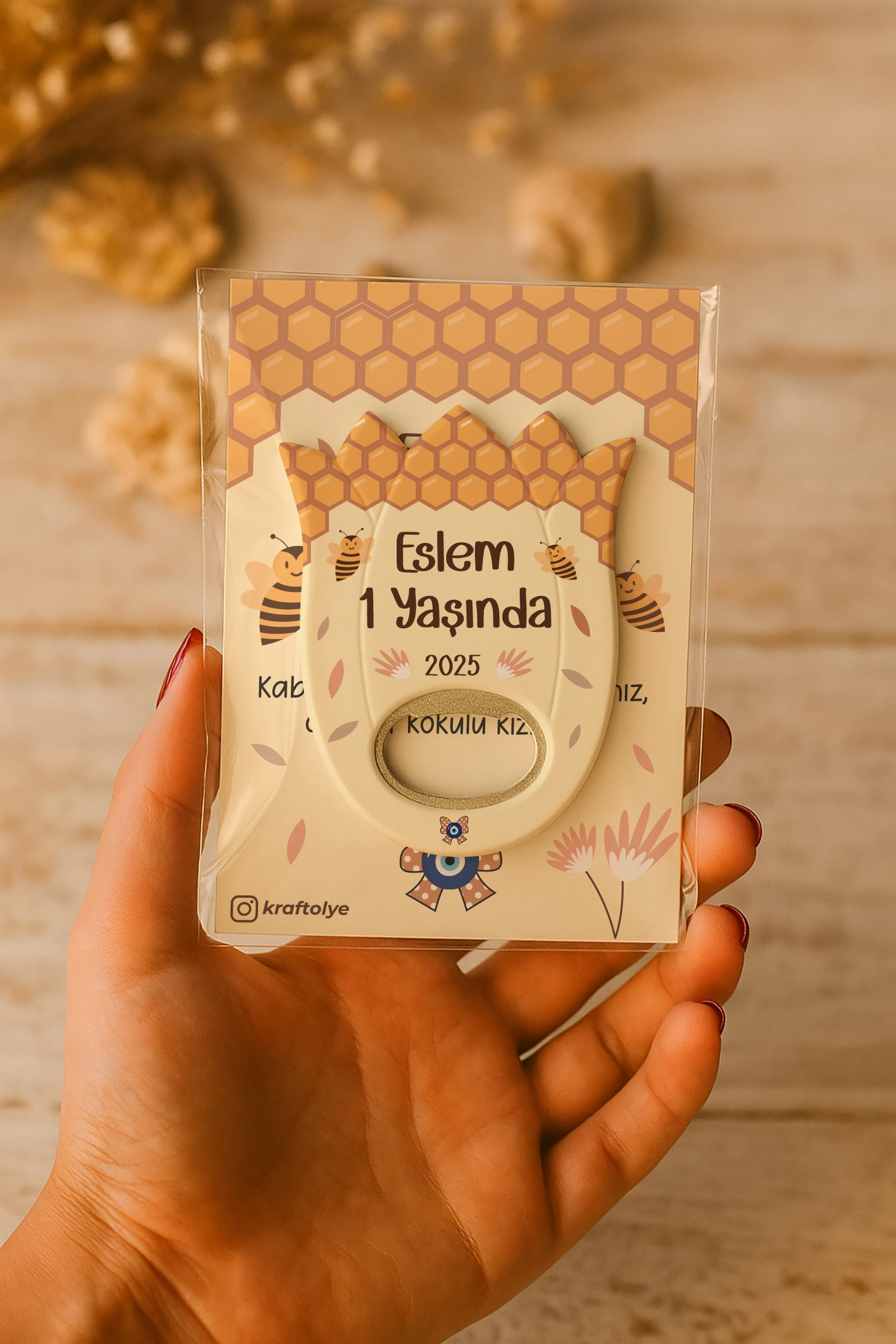 Arı Temalı Kartlı Lale Açacak Magnet