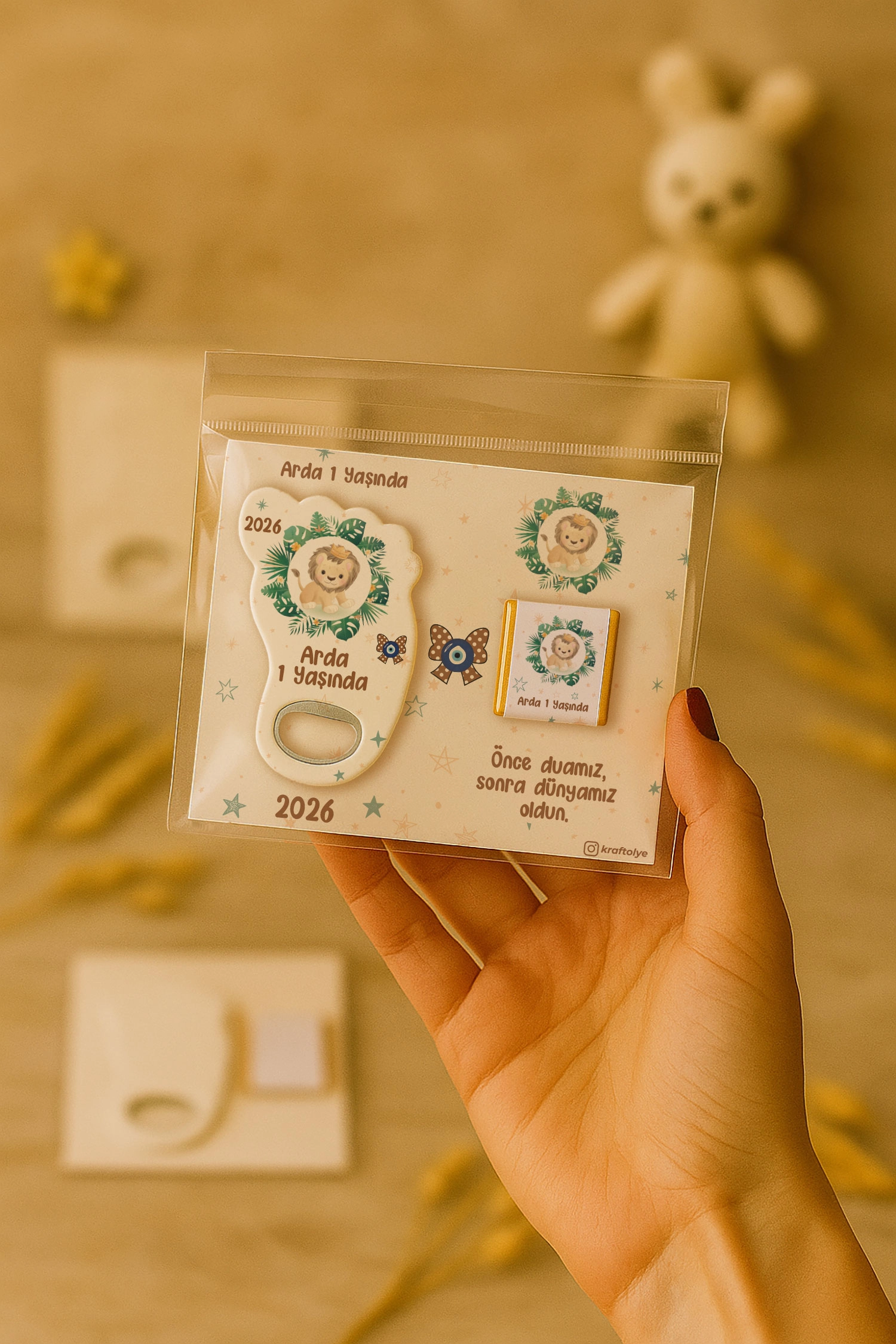 Aslan Temalı Çikolatalı Ayak İzi Açacak Magnet