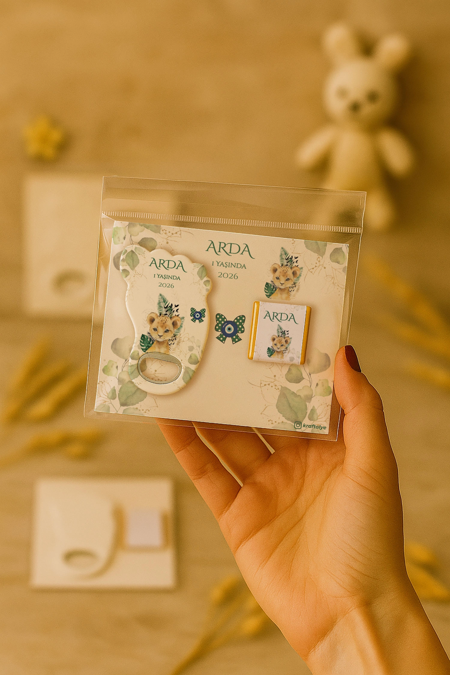 Aslan Temalı Çikolatalı Ayak İzi Açacak Magnet
