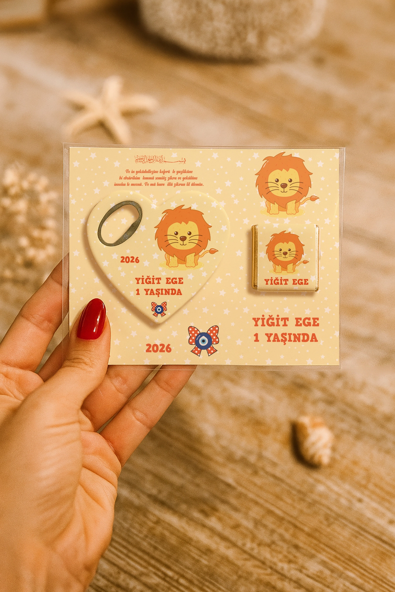 Aslan Temalı Çikolatalı Kalp Açacak Magnet
