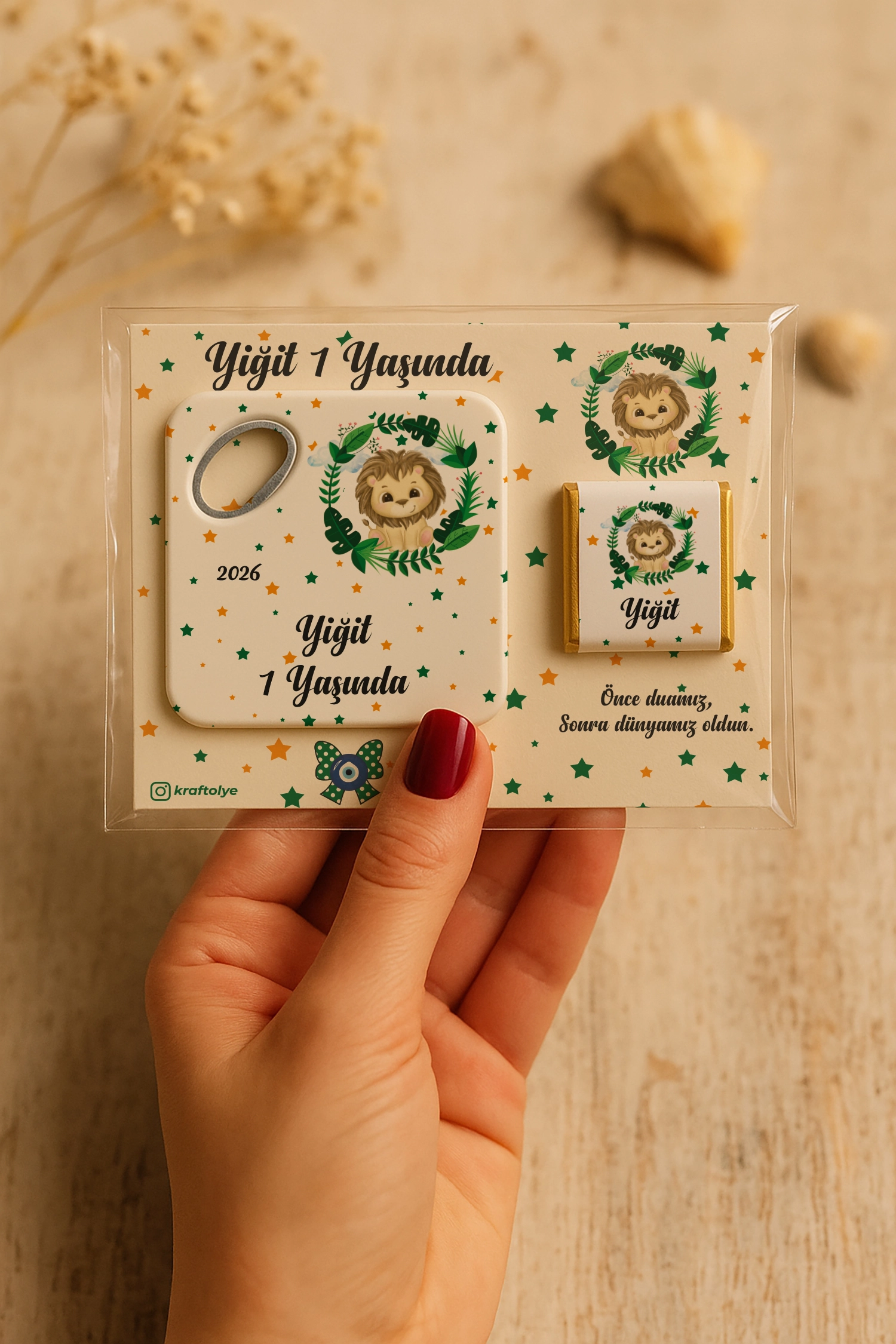 Aslan Temalı Çikolatalı Kare Açacak Magnet