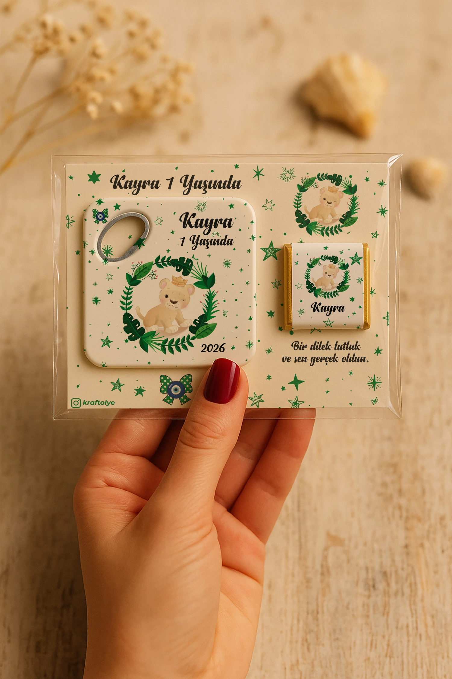 Aslan Temalı Çikolatalı Kare Açacak Magnet