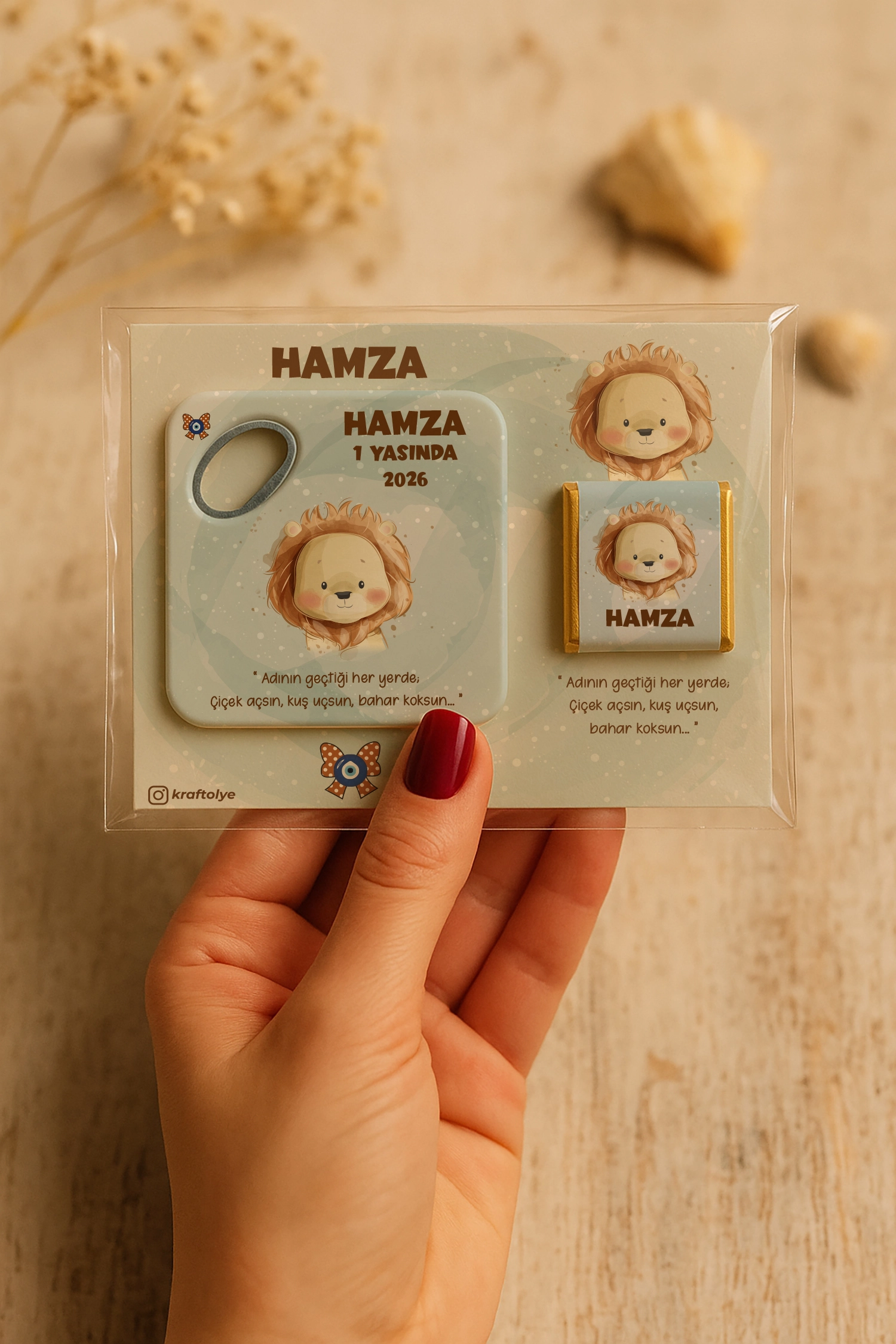 Aslan Temalı Çikolatalı Kare Açacak Magnet