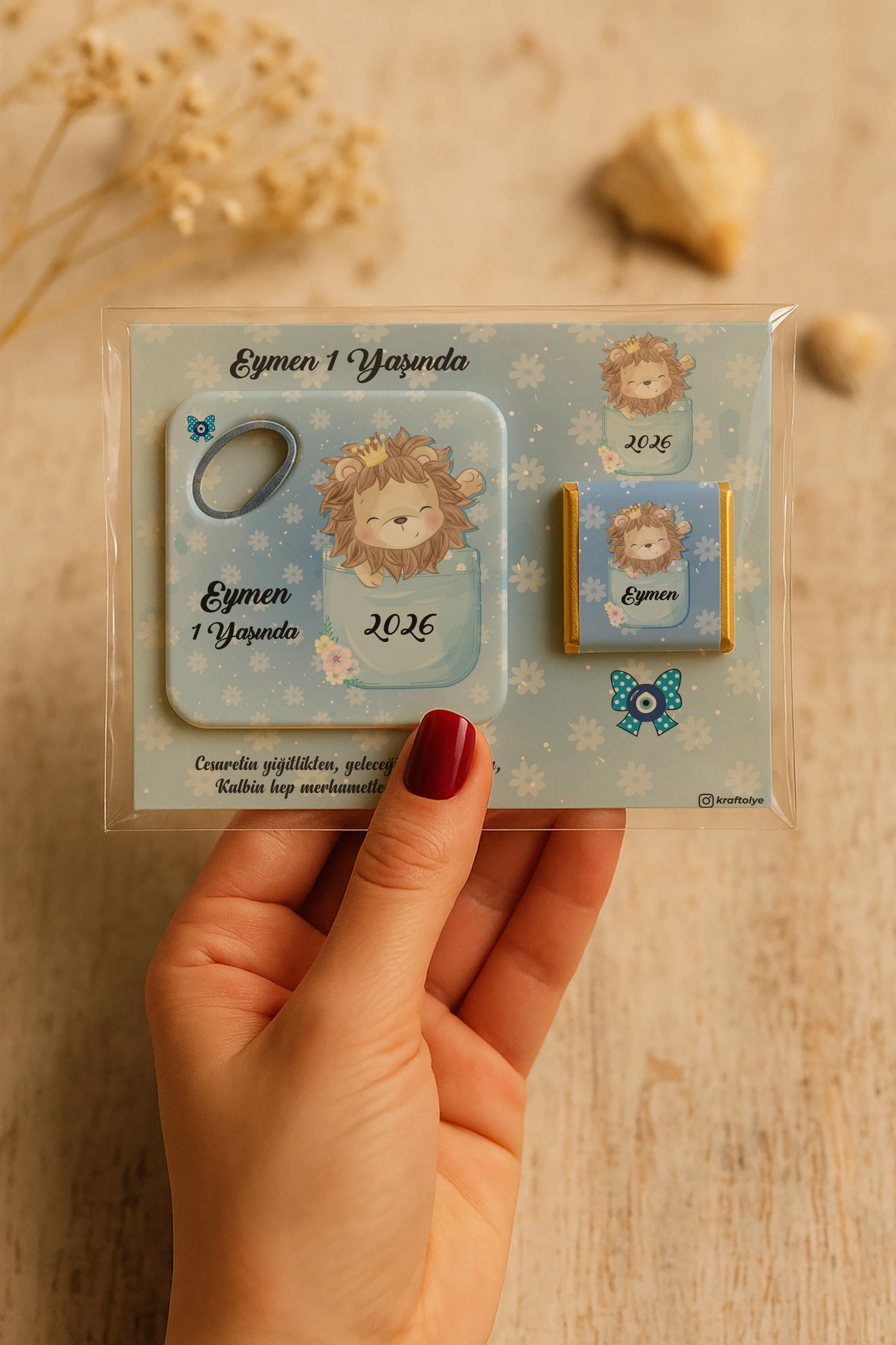 Aslan Temalı Çikolatalı Kare Açacak Magnet