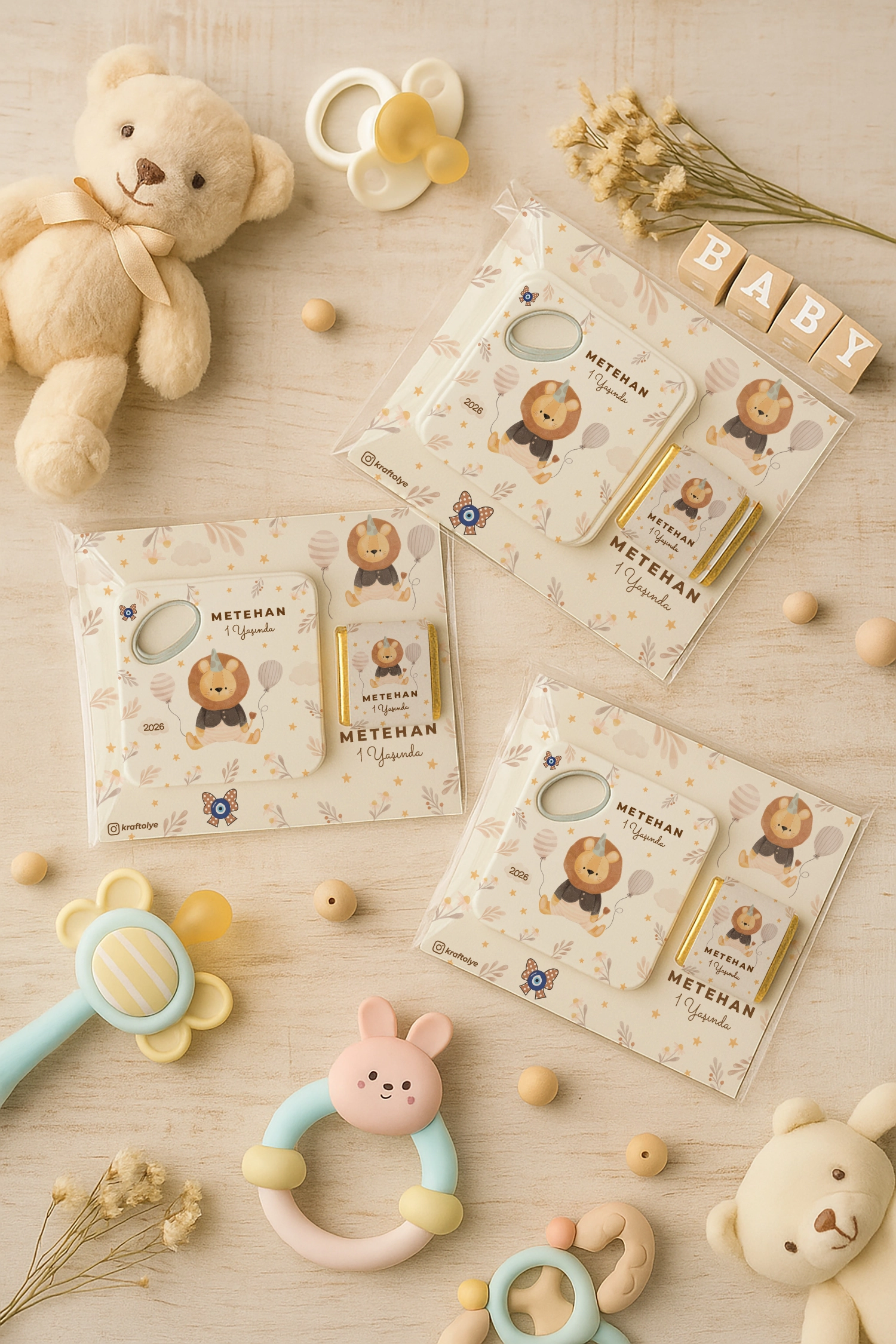Aslan Temalı Çikolatalı Kare Açacak Magnet