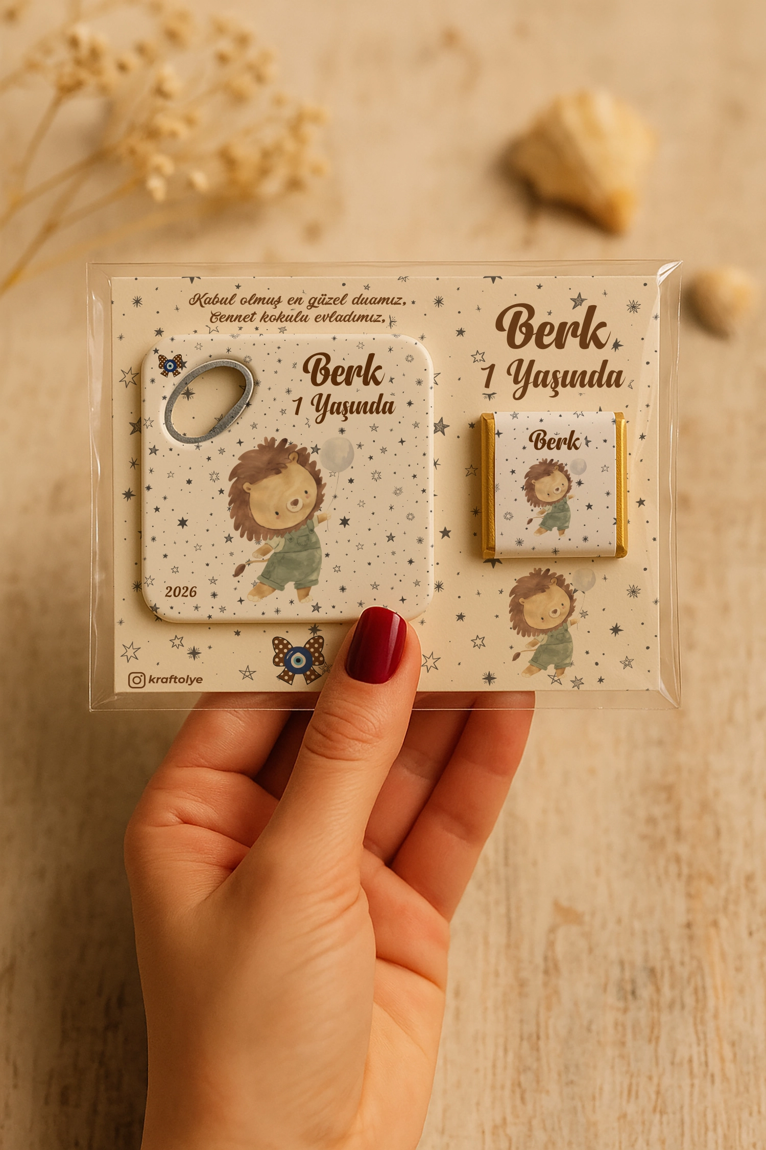 Aslan Temalı Çikolatalı Kare Açacak Magnet