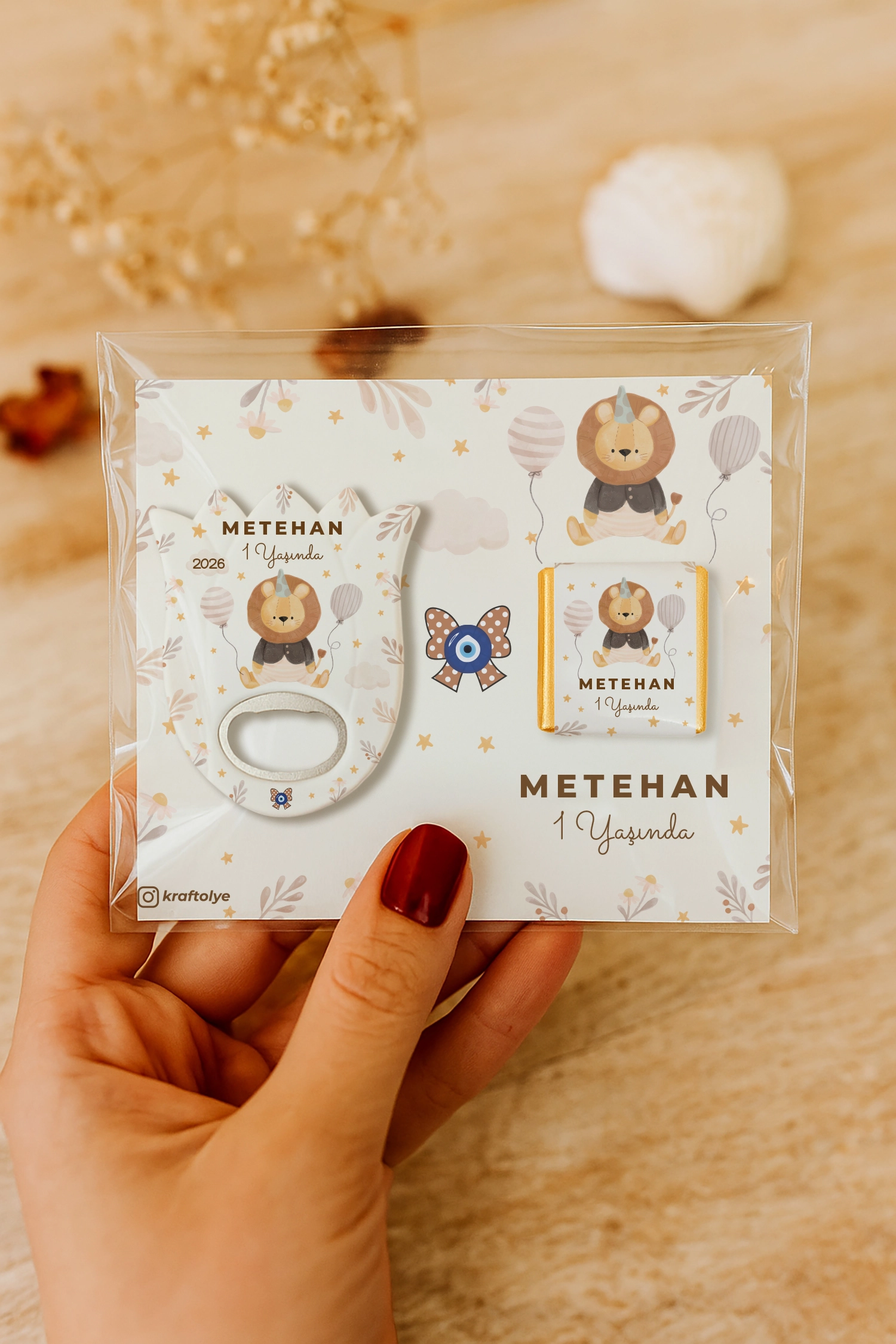 Aslan Temalı Çikolatalı Lale Açacak Magnet