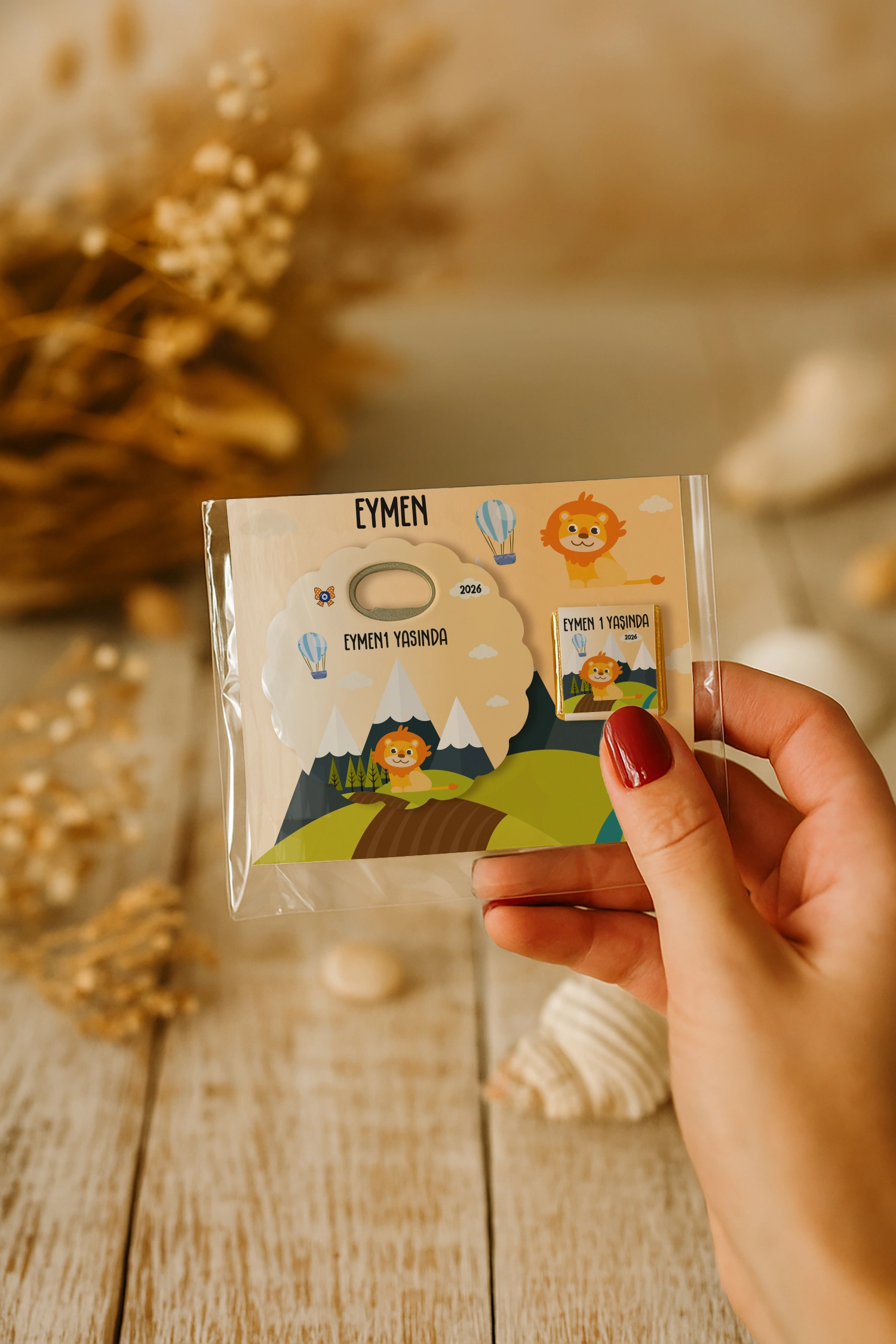 Aslan Temalı Çikolatalı Papatya Açacak Magnet