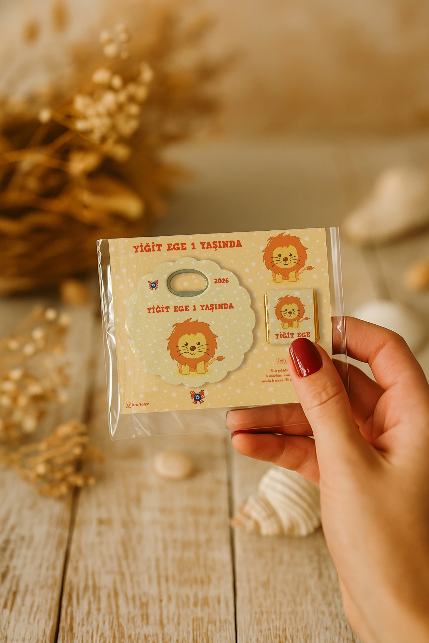 Aslan Temalı Çikolatalı Papatya Açacak Magnet