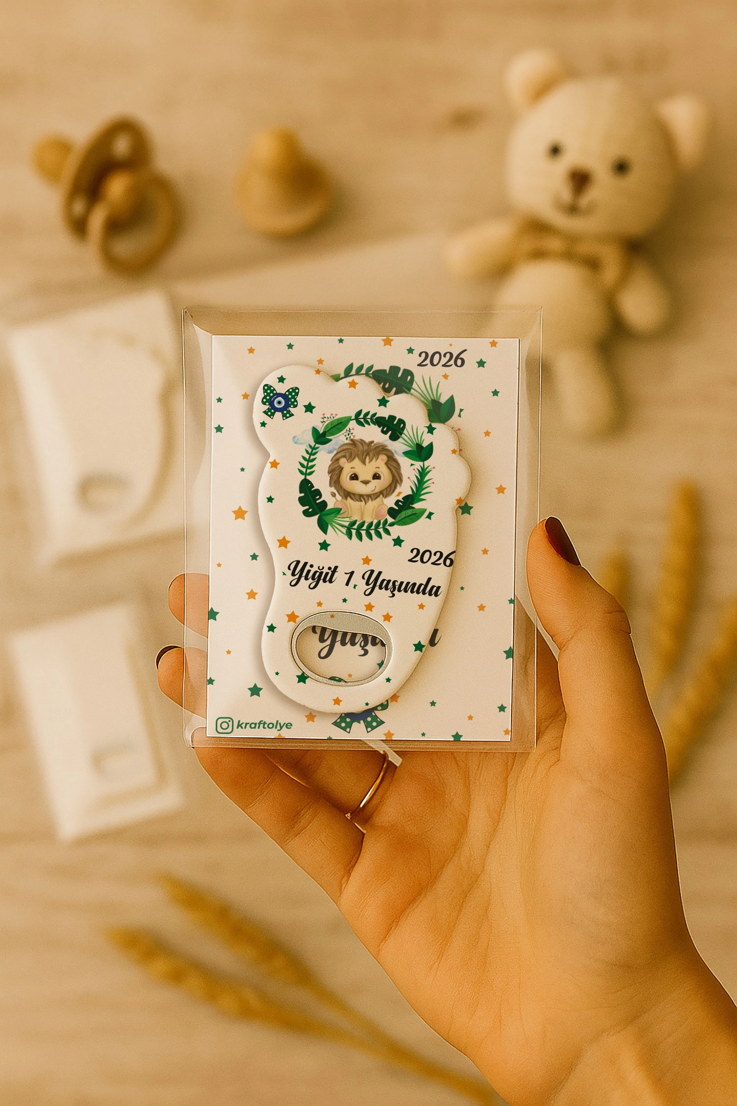 Aslan Temalı Kartlı Ayak İzi Açacak Magnet