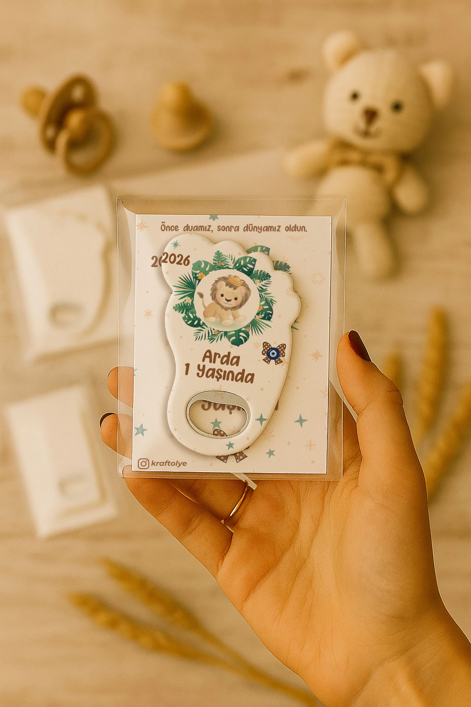 Aslan Temalı Kartlı Ayak İzi Açacak Magnet