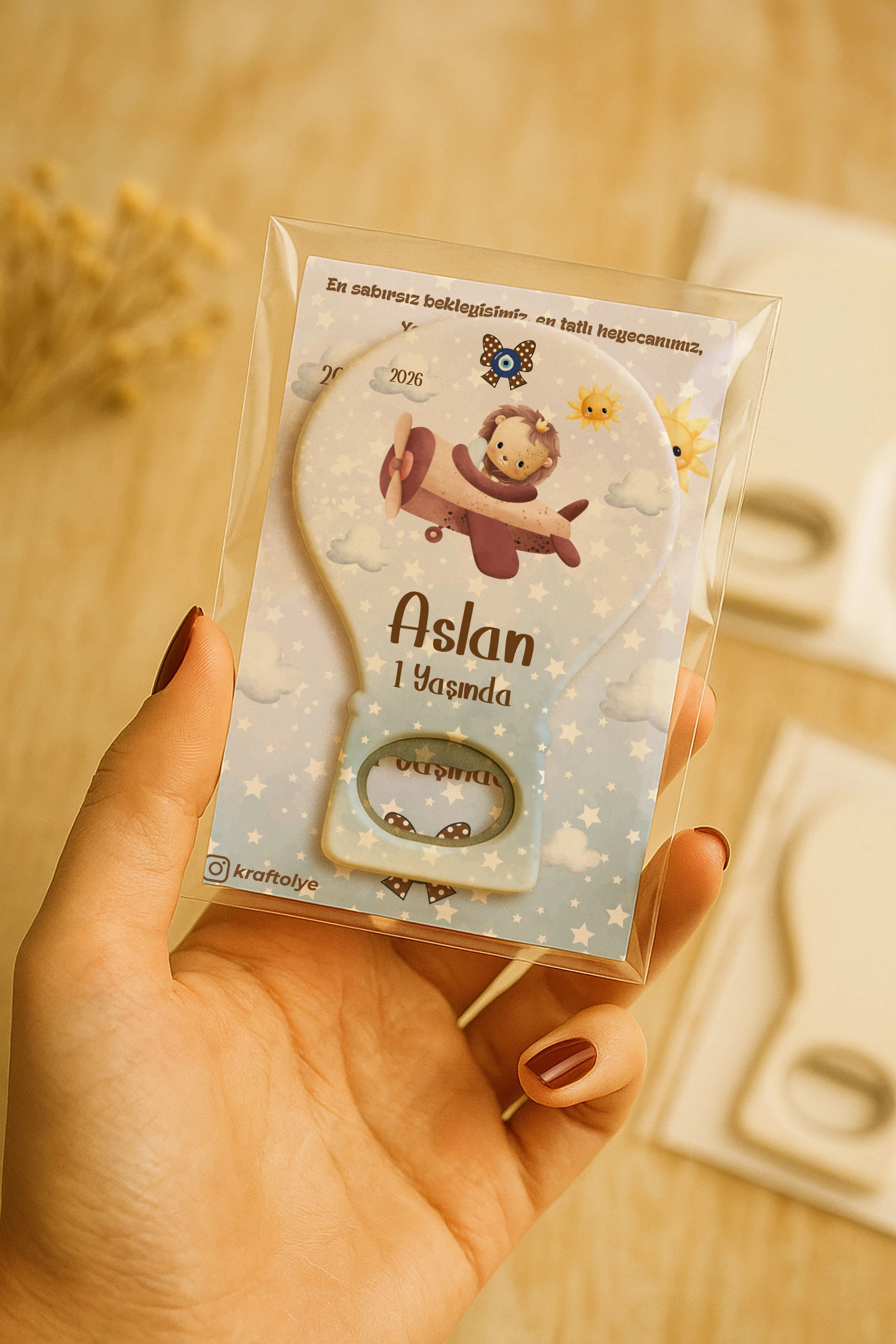 Aslan Temalı Kartlı Balon Açacak Magnet