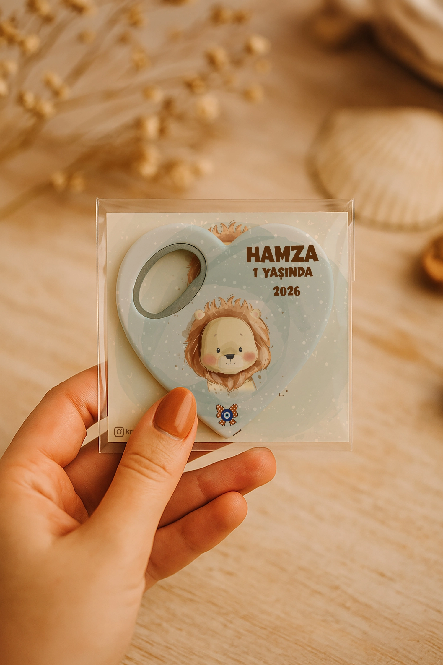 Aslan Temalı Kartlı Kalp Açacak Magnet