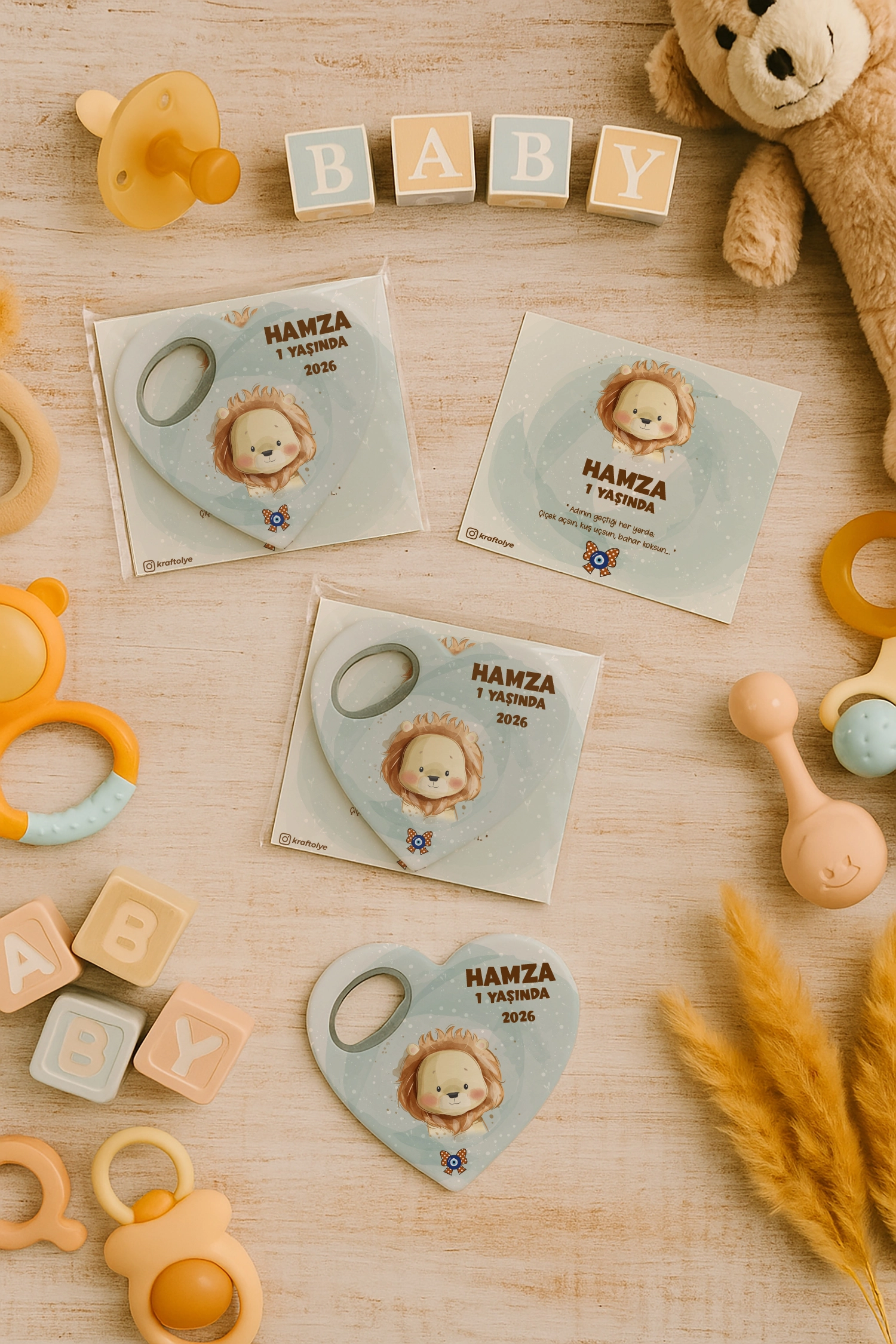 Aslan Temalı Kartlı Kalp Açacak Magnet