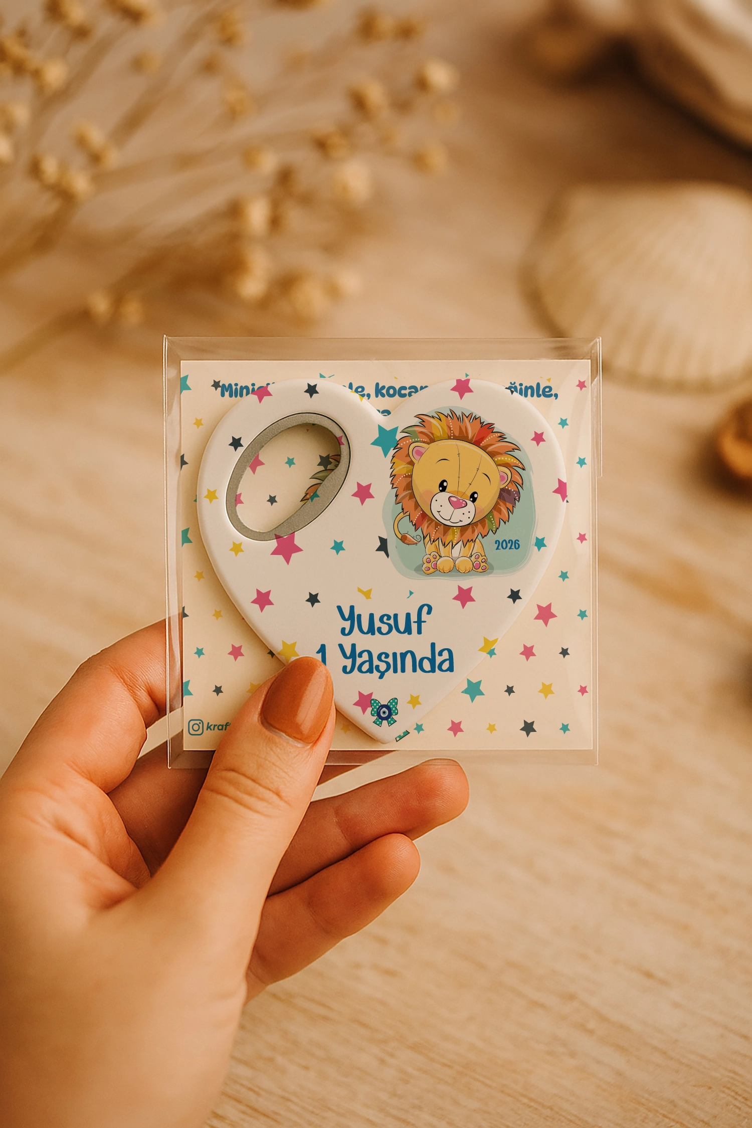 Aslan Temalı Kartlı Kalp Açacak Magnet