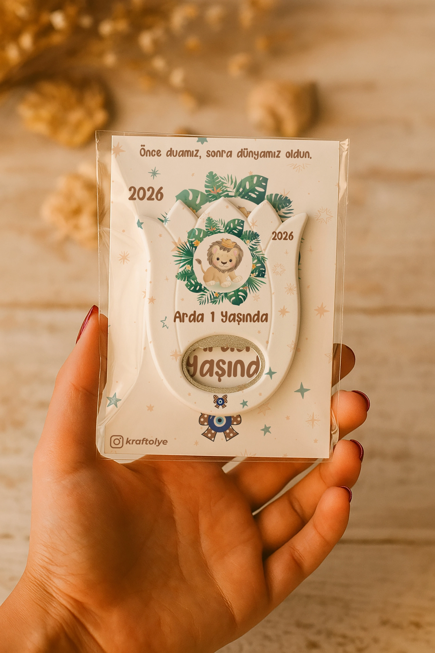 Aslan Temalı Kartlı Lale Açacak Magnet
