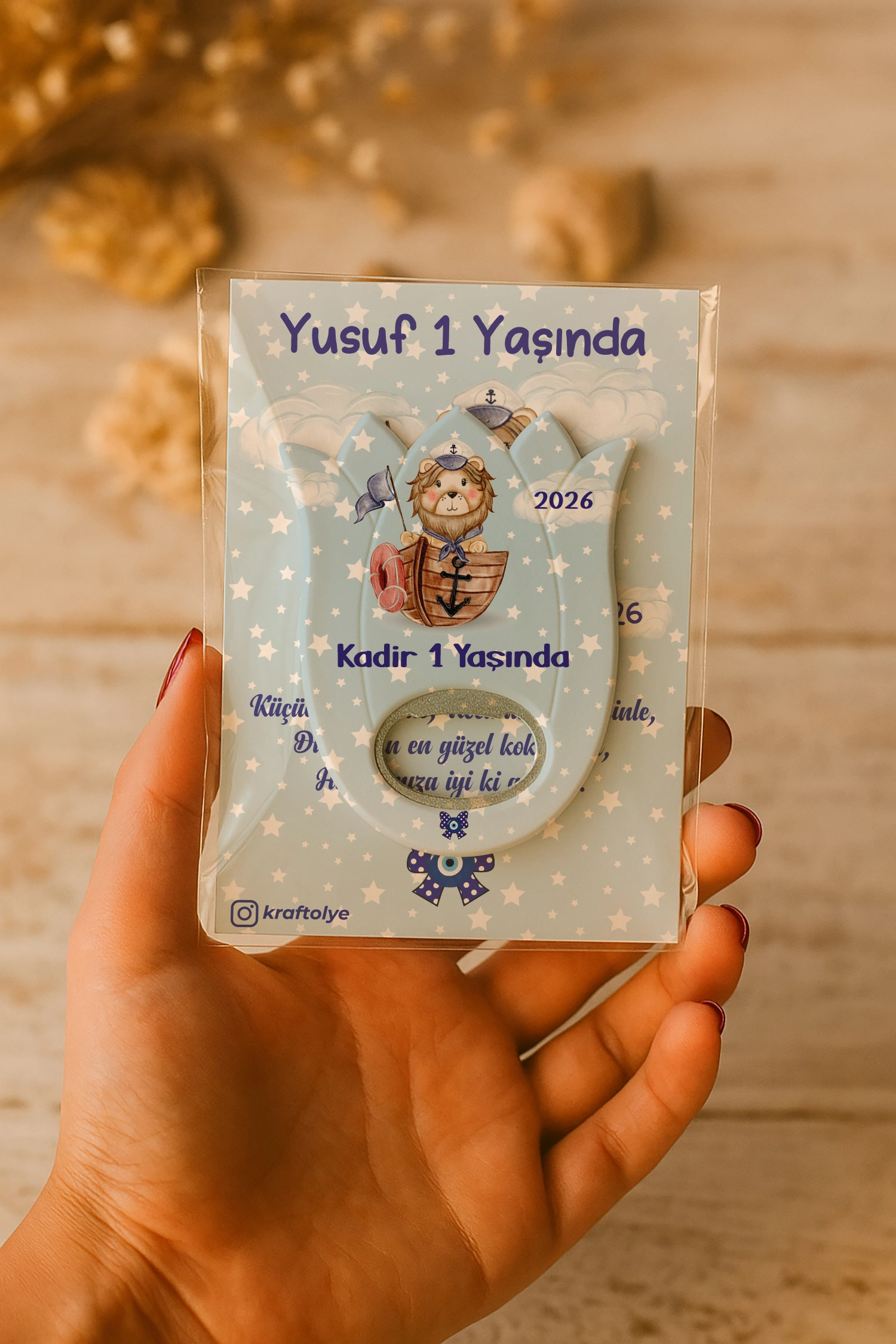 Aslan Temalı Kartlı Lale Açacak Magnet