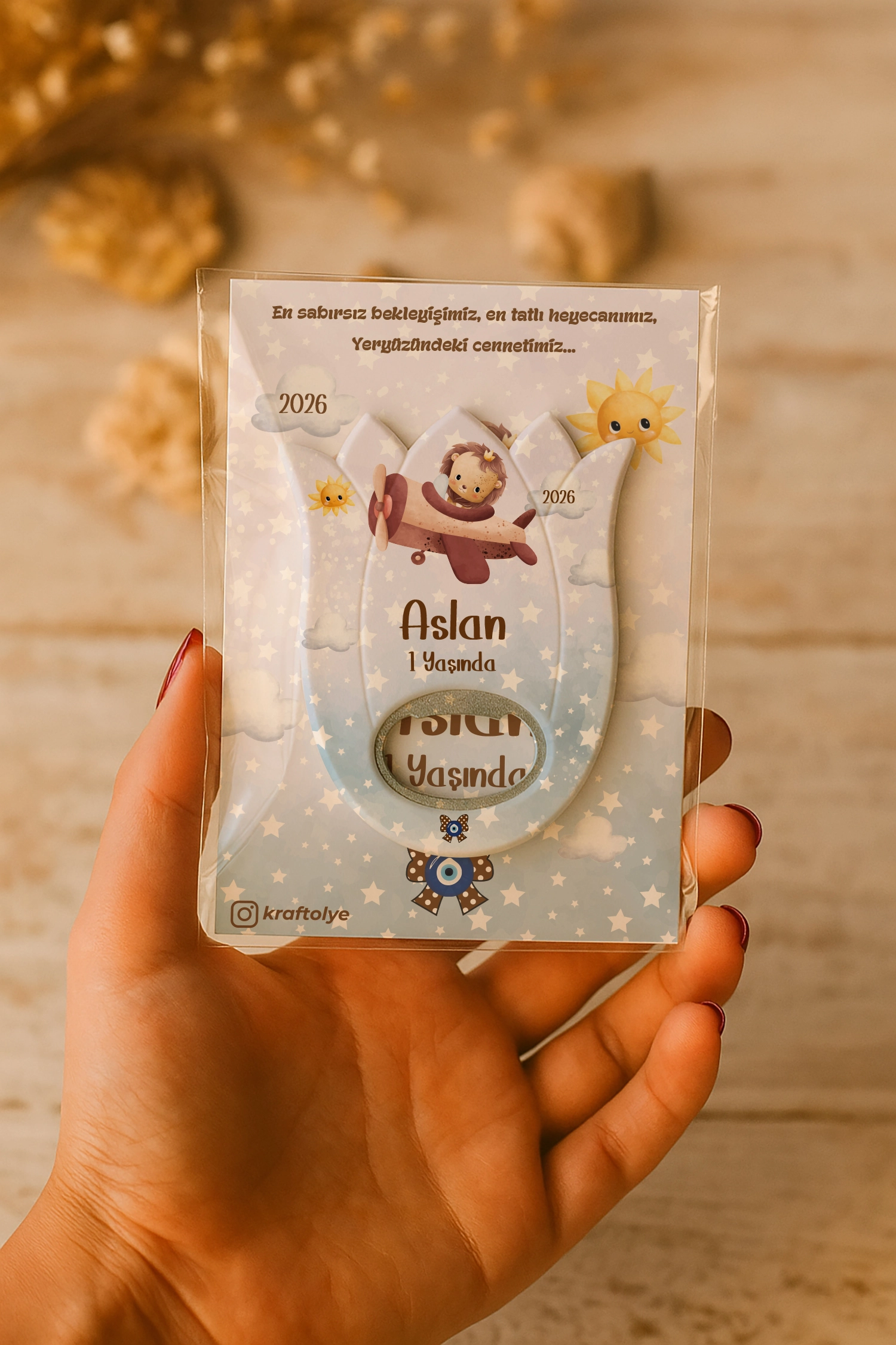 Aslan Temalı Kartlı Lale Açacak Magnet