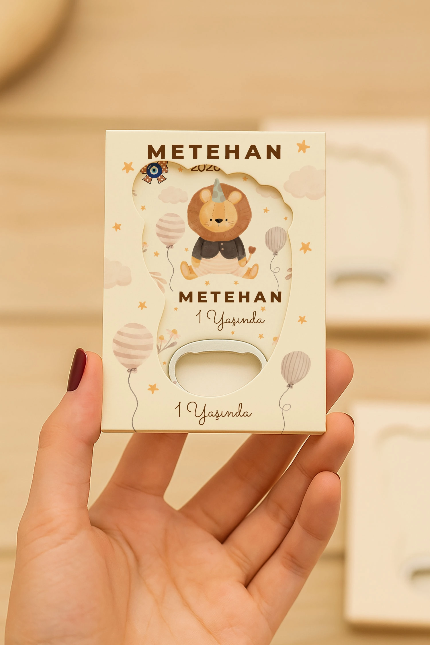 Aslan Temalı Kutulu Ayak İzi Açacak Magnet