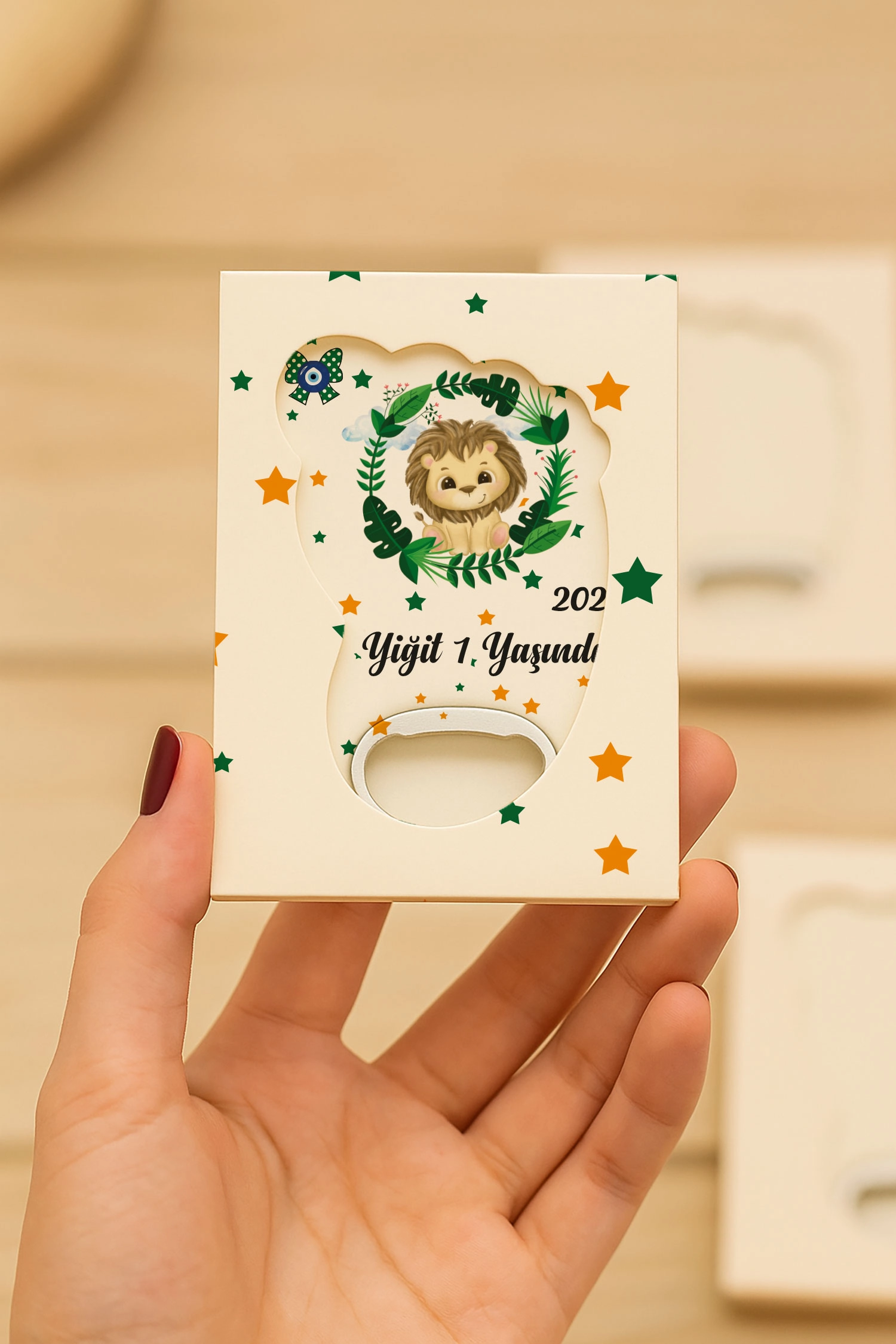 Aslan Temalı Mühürlü Kutulu Ayak İzi Açacak Magnet