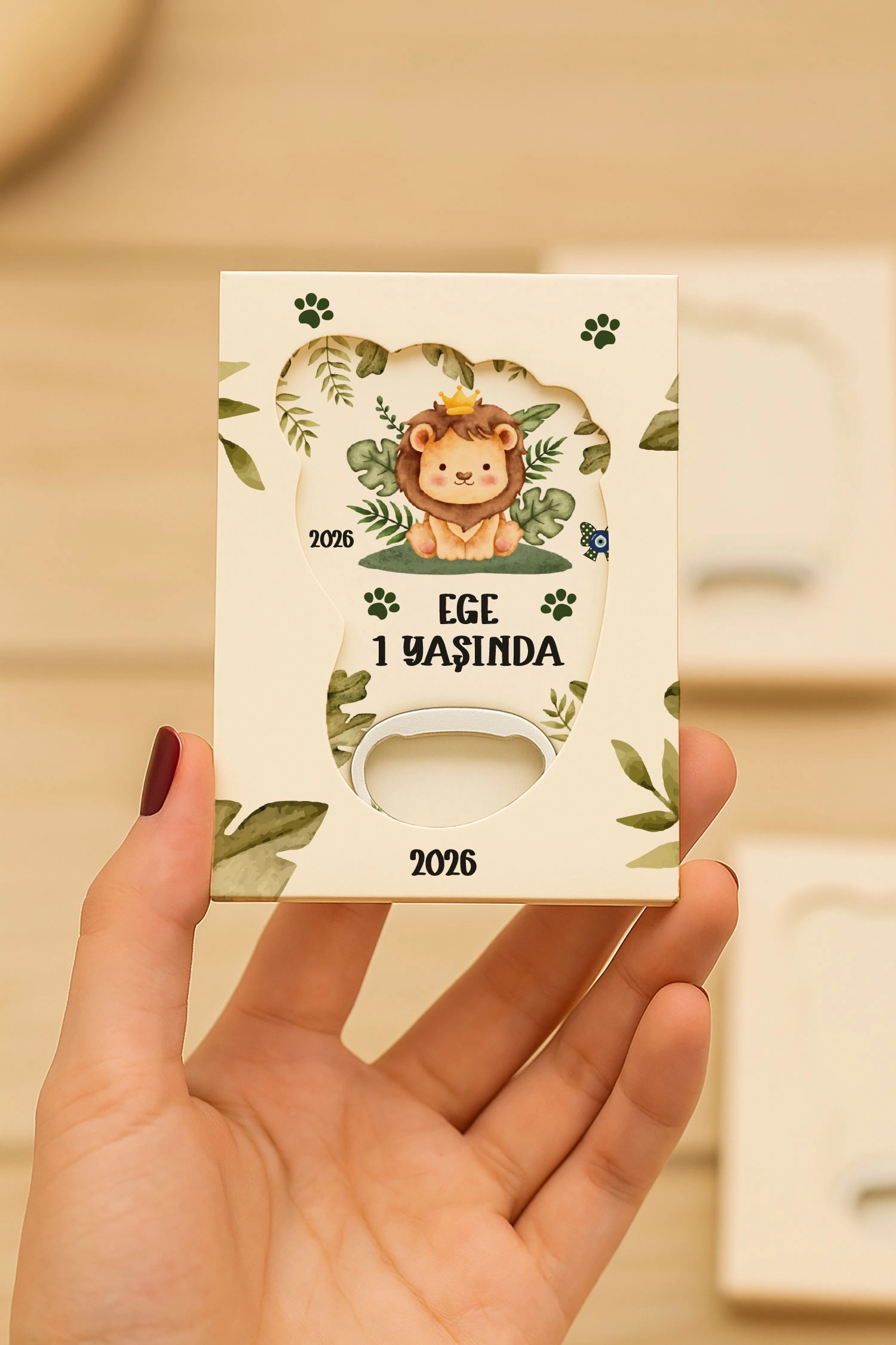 Aslan Temalı Mühürlü Kutulu Ayak İzi Açacak Magnet