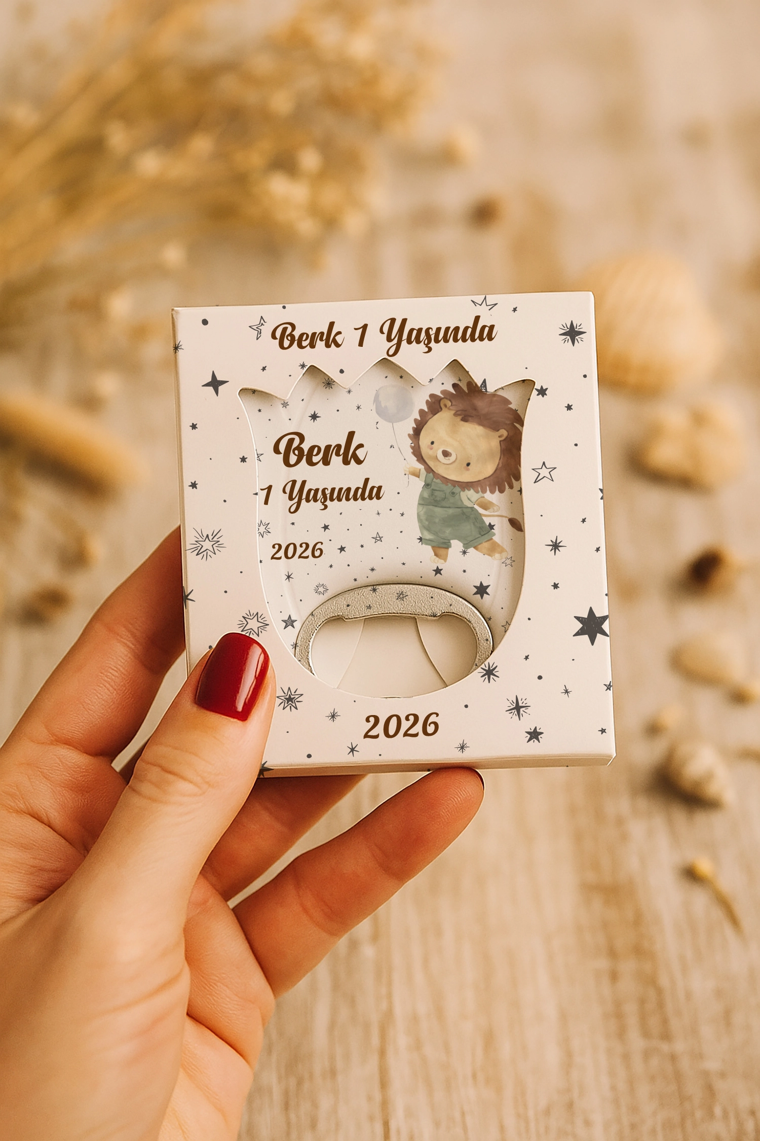 Aslan Temalı Mühürlü Lale Açacak Magnet