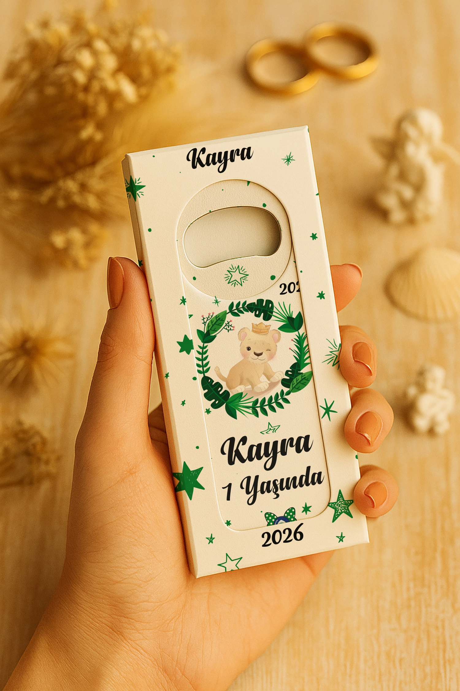 Aslan Temalı Mühürlü Uzun Açacak Magnet