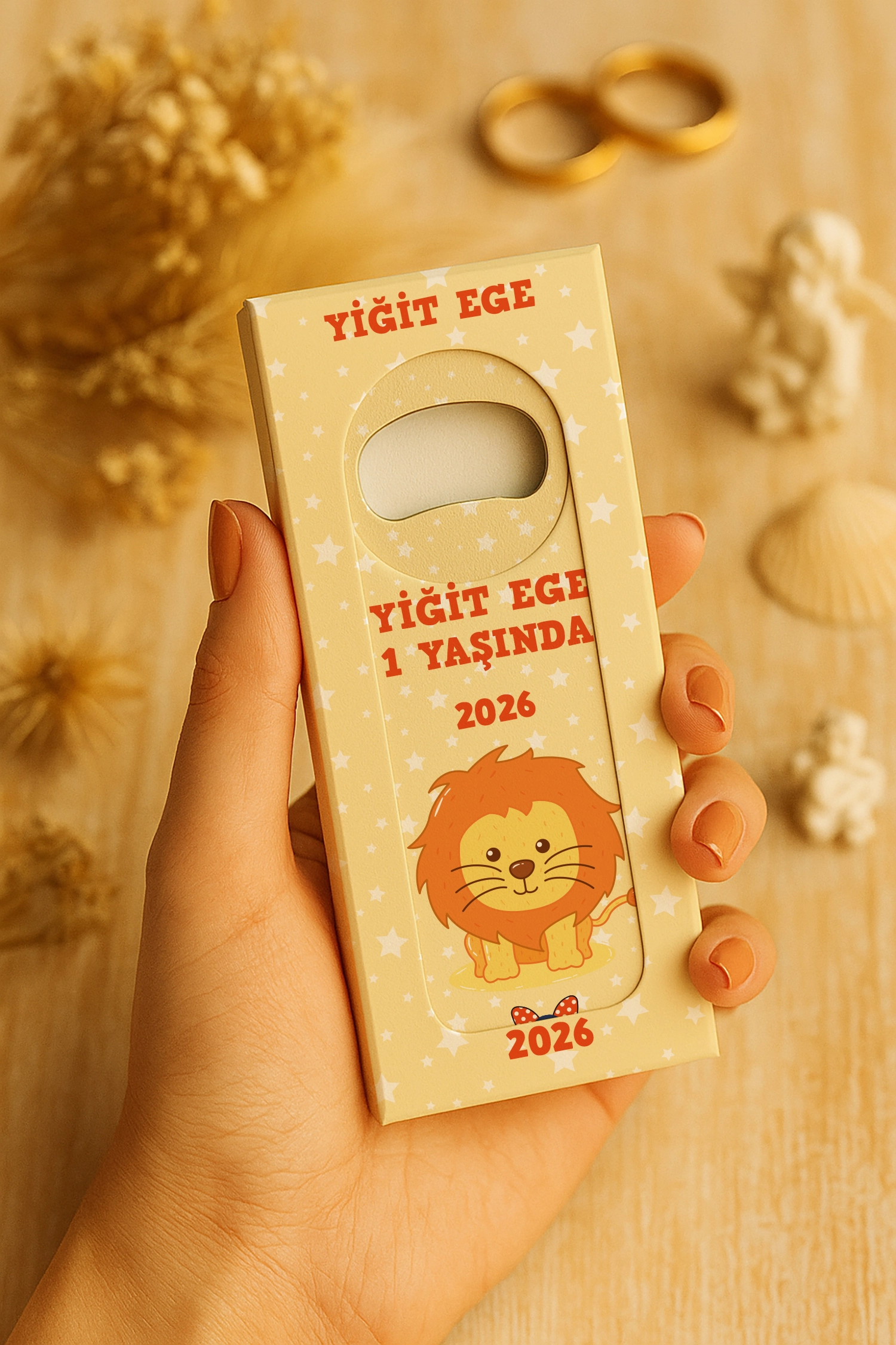 Aslan Temalı Mühürlü Uzun Açacak Magnet