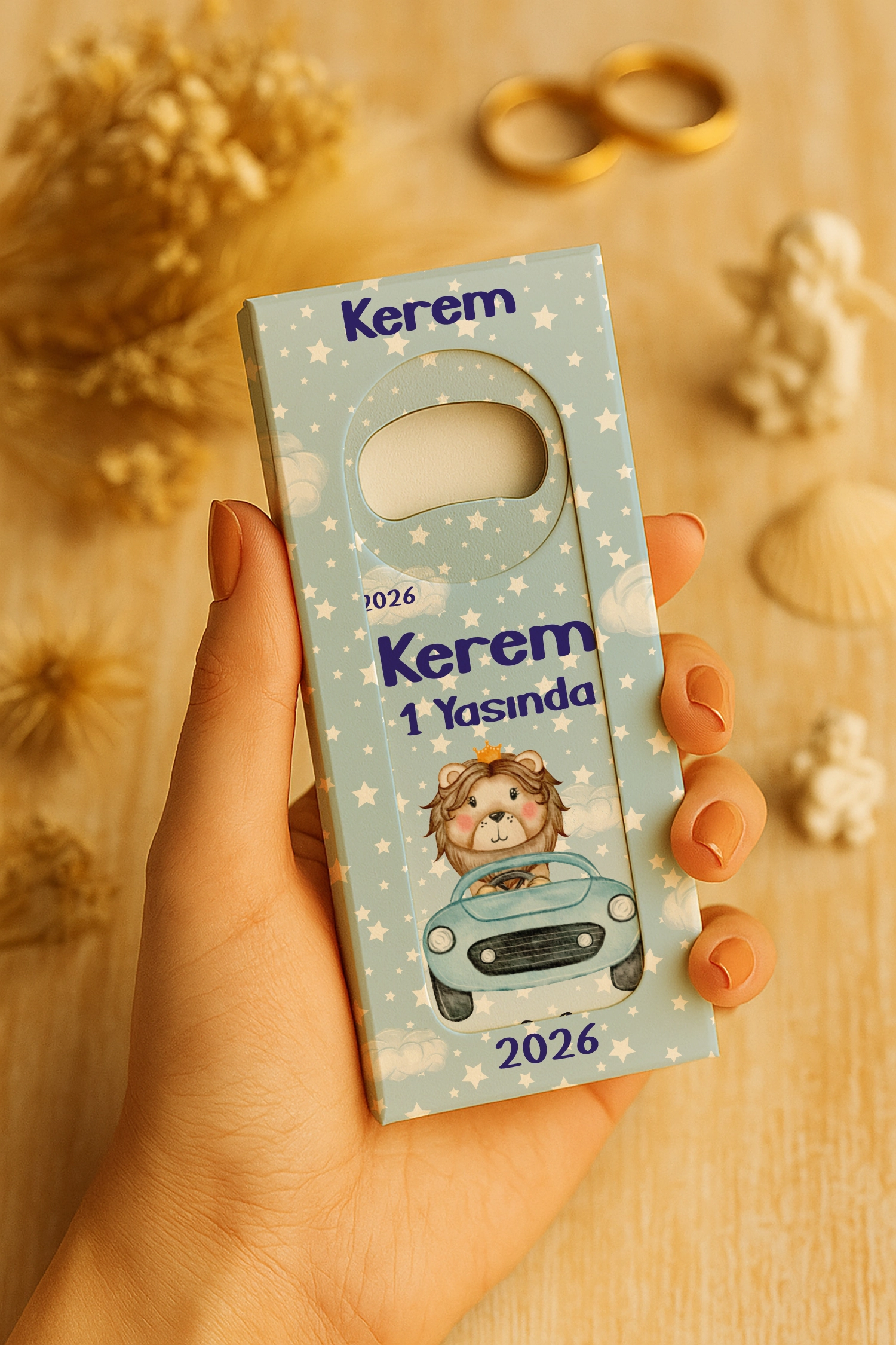 Aslan Temalı Mühürlü Uzun Açacak Magnet