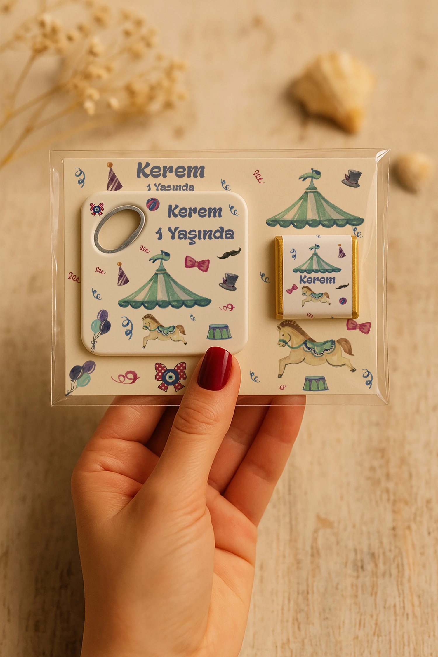 Atlı Karınca Temalı Çikolatalı Kare Açacak Magnet