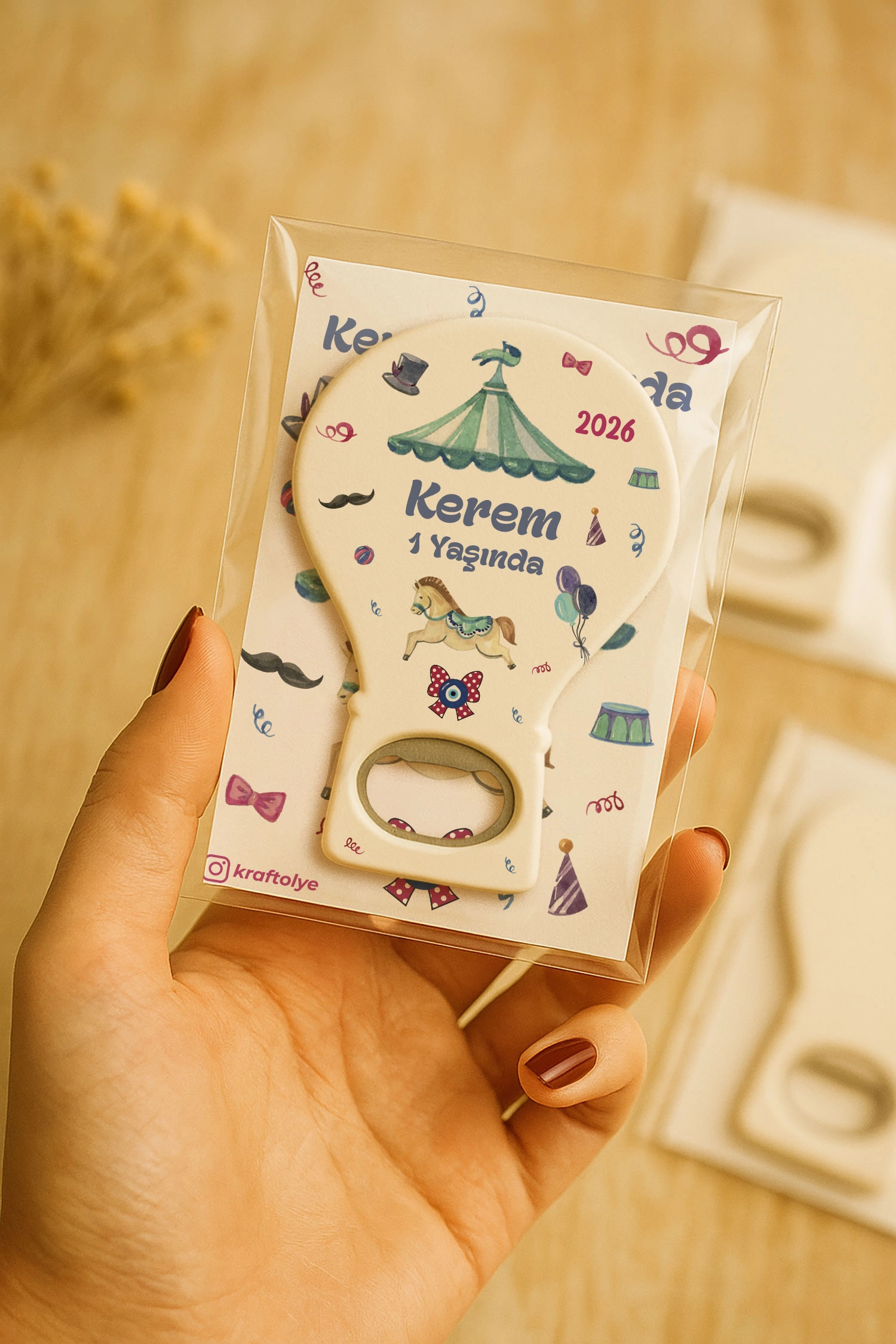 Atlı Karınca Temalı Kartlı Balon Açacak Magnet