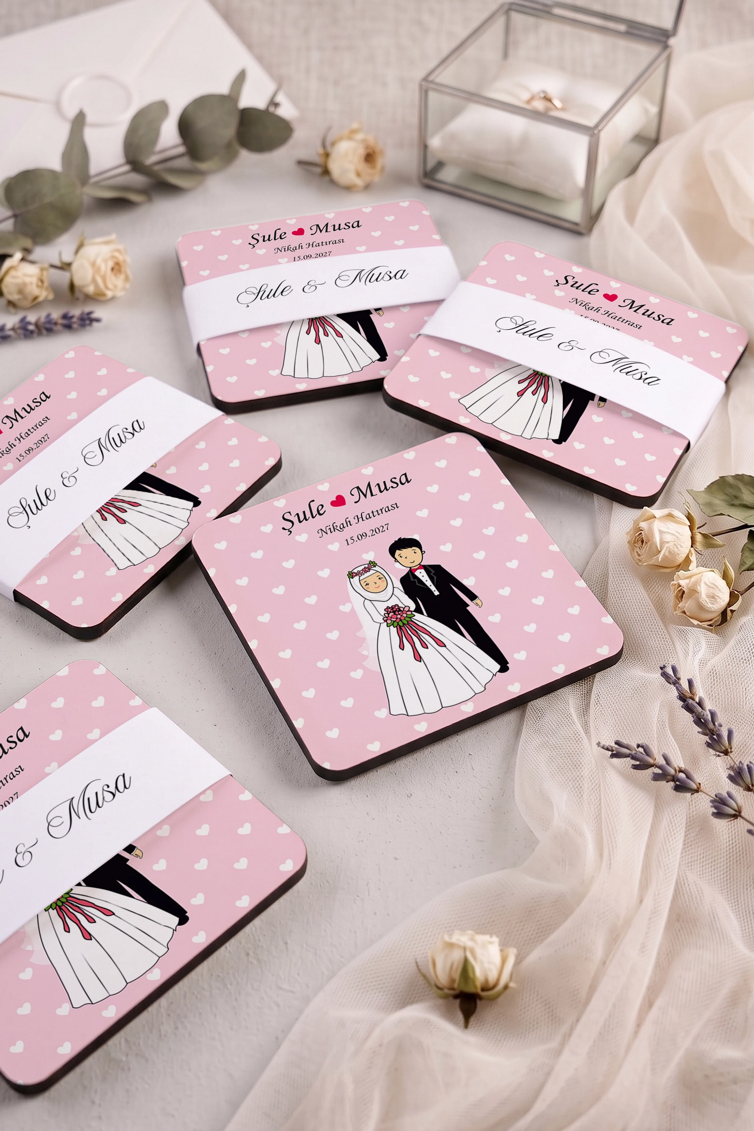 Gelin Damat İllüstrasyon Tasarımlı Ahşap Bardak Altlığı