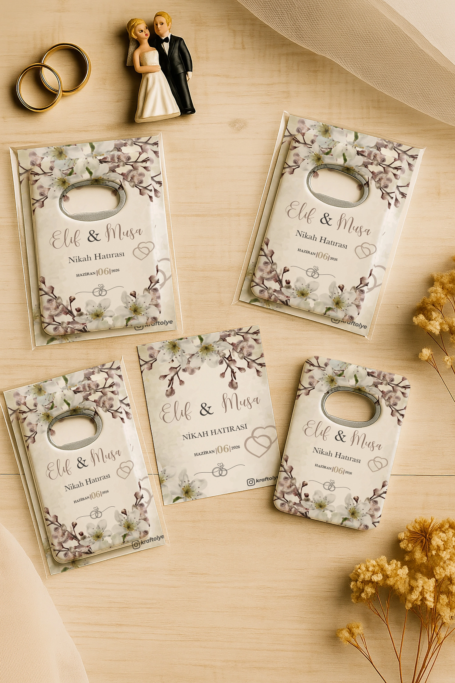 Nişan Nikah Düğün Hatırası Kartlı Açacak Magnet