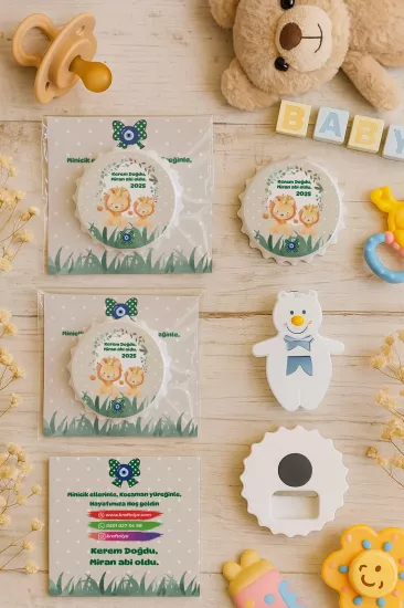 Kişiye Özel Kartlı Kapak Şekilli Açacak Magnet | Yeni Doğan & Özel Gün Hediyelikleri