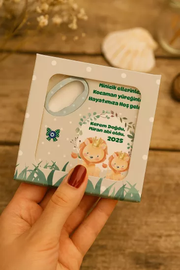 Kişiye Özel Kutulu Kare Açacak Magnet – Doğum Günü, Baby Shower ve Bebek Hediyelikleri