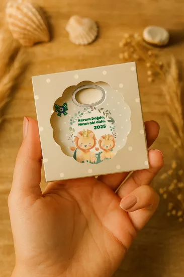 Mühürlü Kutulu Papatya Açacak Magnet – Bebek Hediyesi, Baby Shower, Doğum Günü