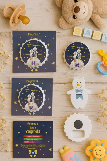 Kişiye Özel Kartlı Kapak Şekilli Açacak Magnet | Yeni Doğan & Özel Gün Hediyelikleri